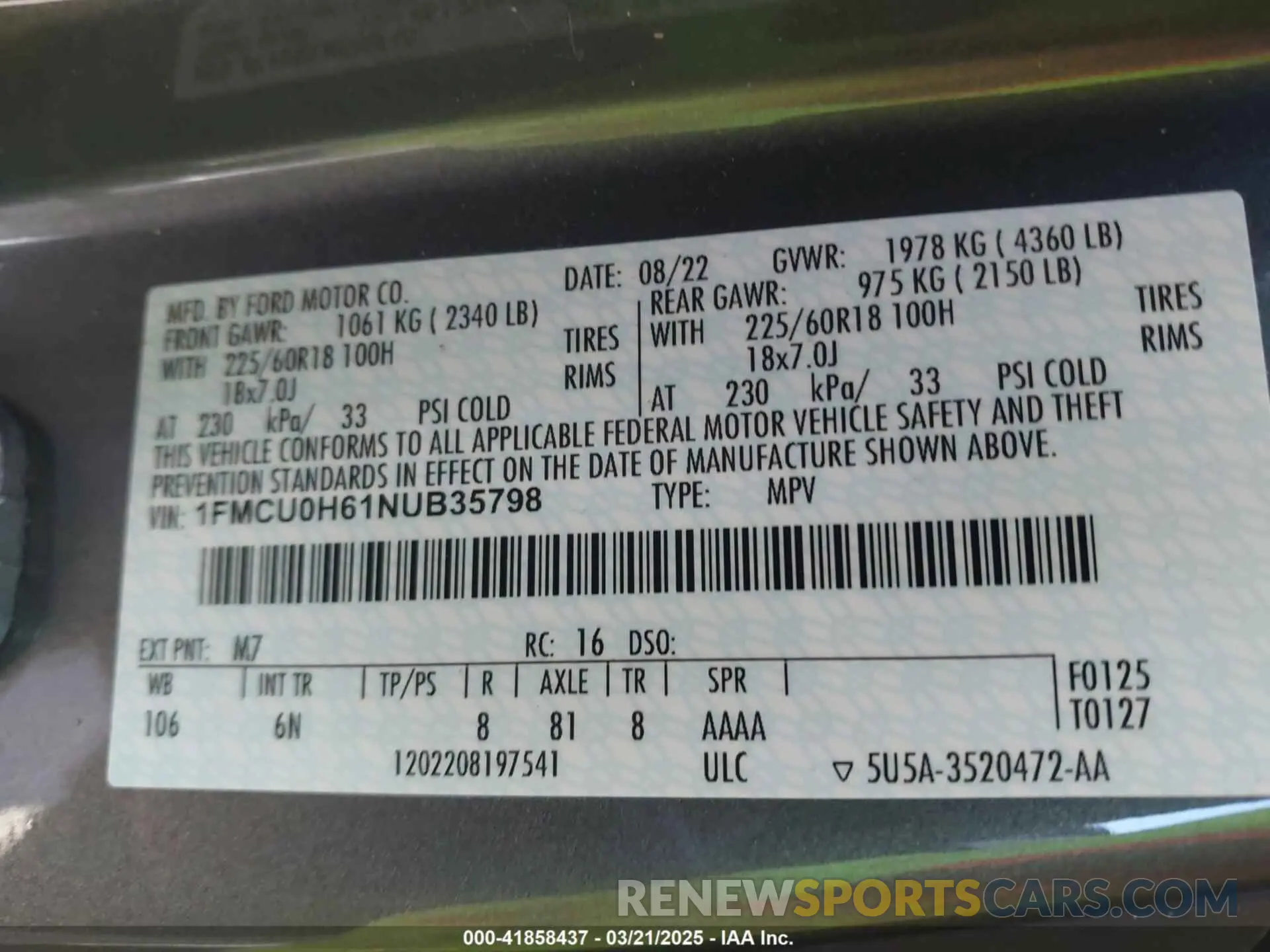 9 fotografías del automóvil dañado 1FMCU0H61NUB35798 FORD ESCAPE 2022