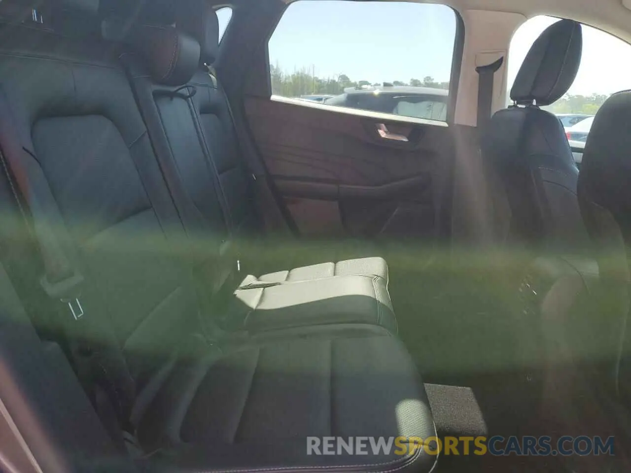12 fotografías del automóvil dañado 1FMCU0H61NUB63956 FORD ESCAPE 2022