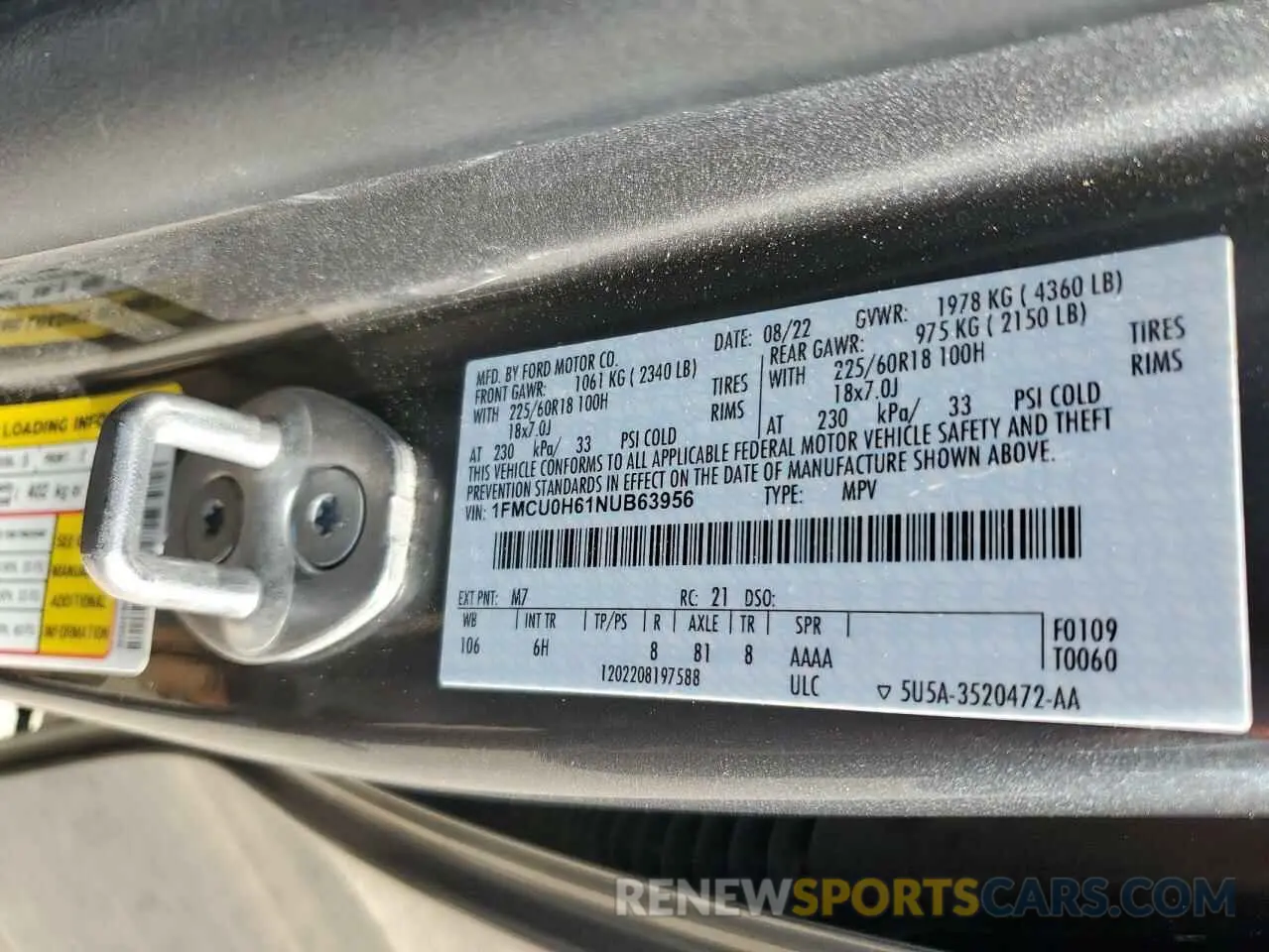 15 fotografías del automóvil dañado 1FMCU0H61NUB63956 FORD ESCAPE 2022