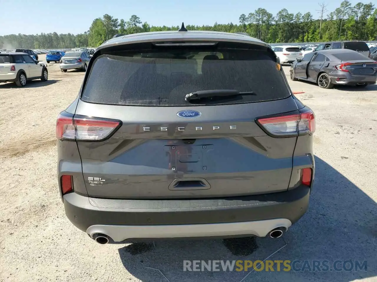 6 fotografías del automóvil dañado 1FMCU0H61NUB63956 FORD ESCAPE 2022