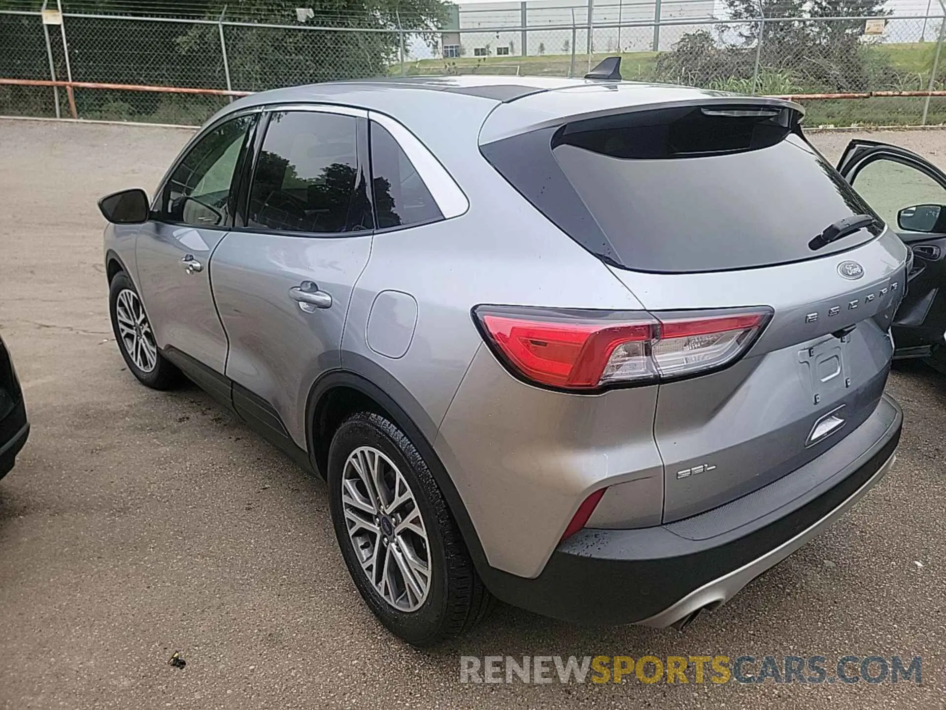 14 fotografías del automóvil dañado 1FMCU0H63NUA73398 FORD ESCAPE 2022