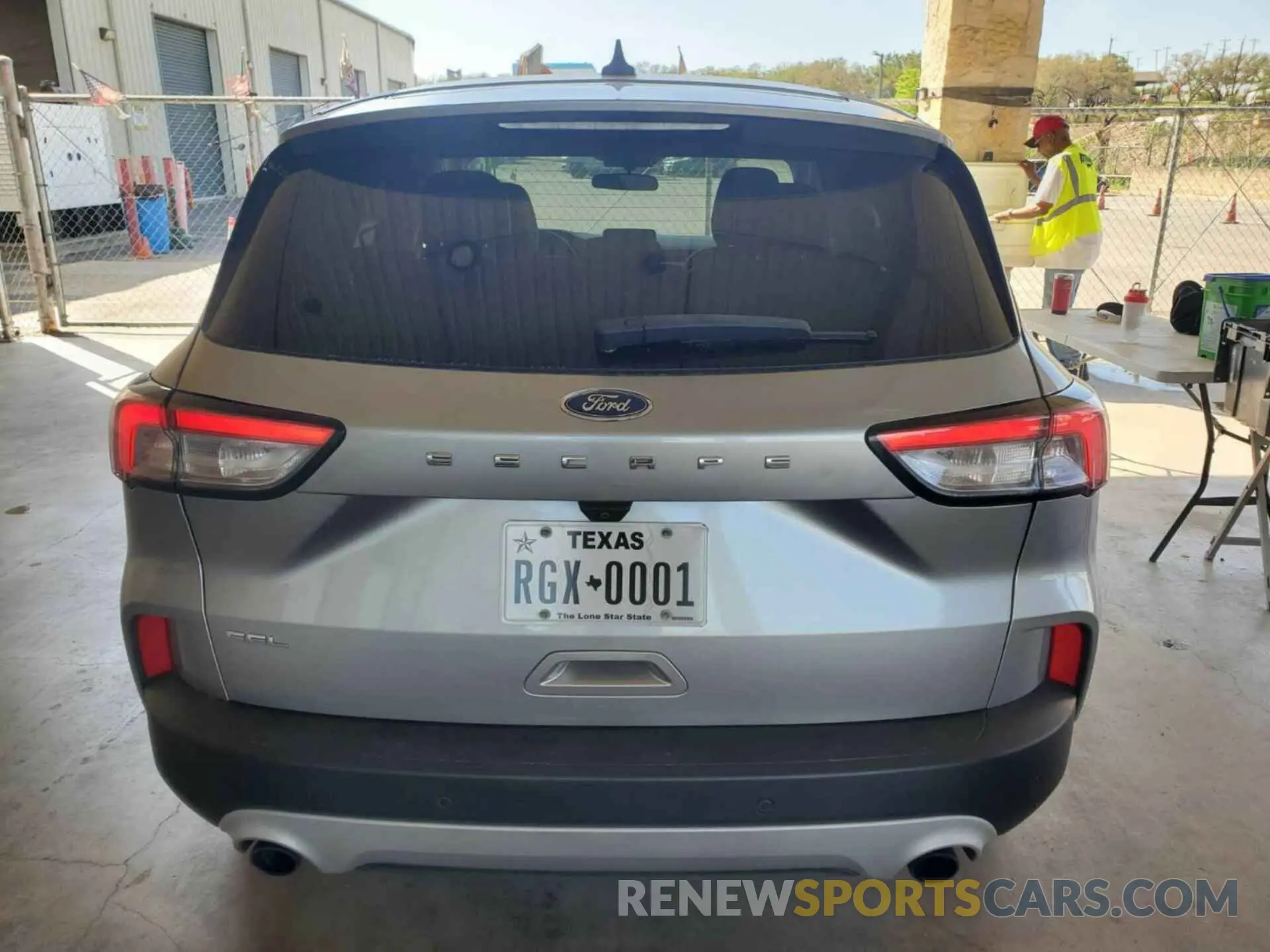 7 fotografías del automóvil dañado 1FMCU0H63NUA73398 FORD ESCAPE 2022