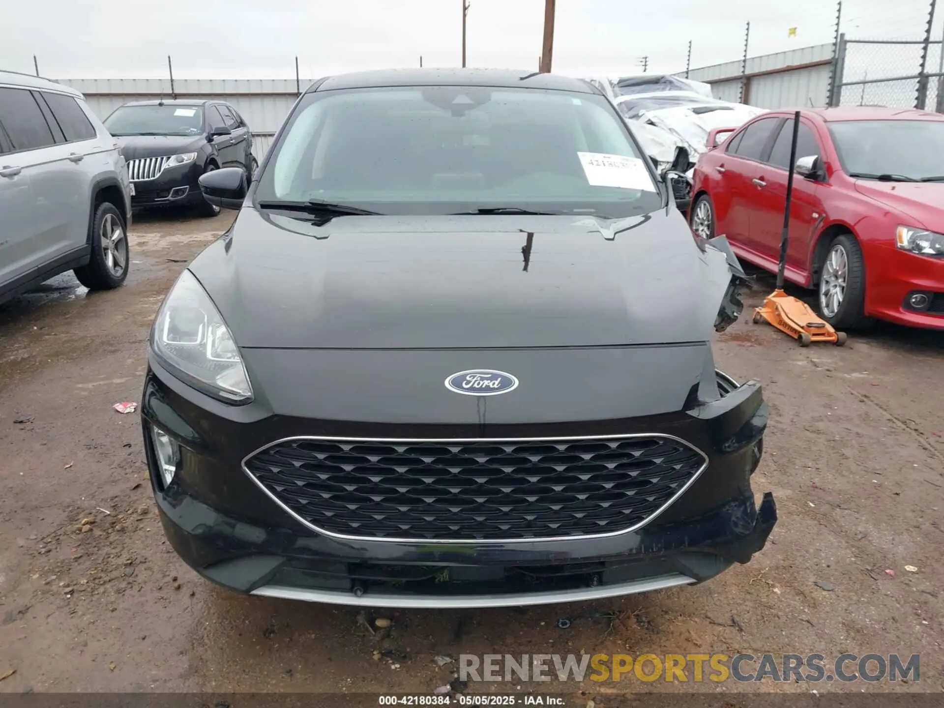 13 fotografías del automóvil dañado 1FMCU0H66NUA67126 FORD ESCAPE 2022