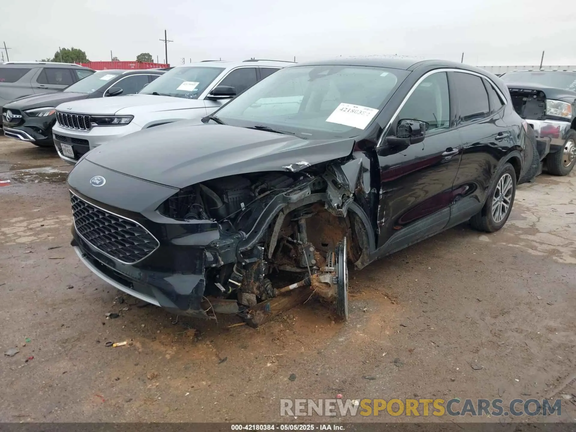 2 fotografías del automóvil dañado 1FMCU0H66NUA67126 FORD ESCAPE 2022