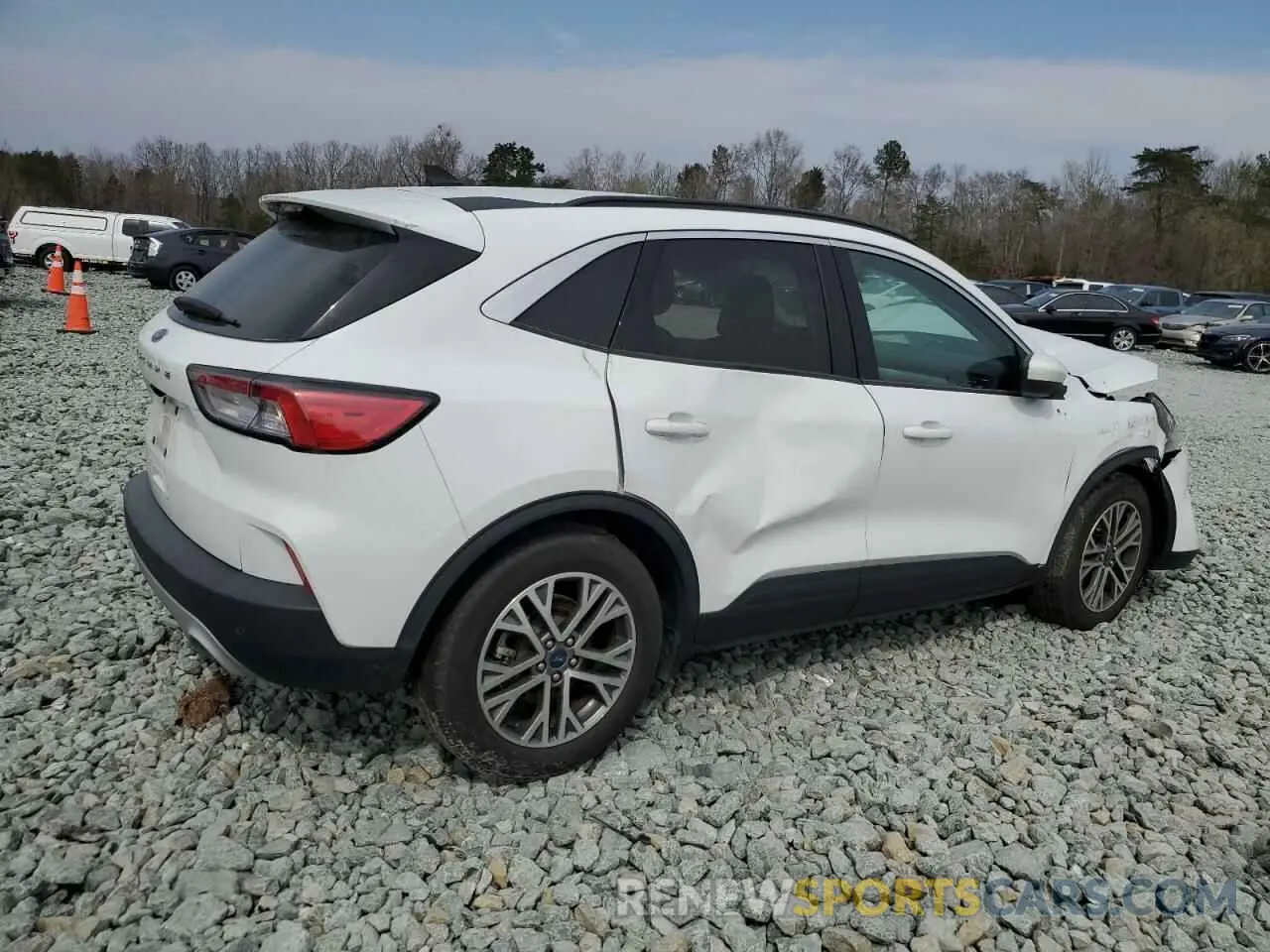 3 fotografías del automóvil dañado 1FMCU0H67NUA53896 FORD ESCAPE 2022