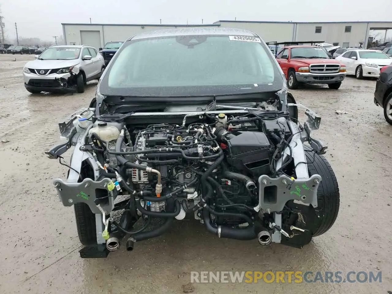 5 fotografías del automóvil dañado 1FMCU0H68NUA70609 FORD ESCAPE 2022