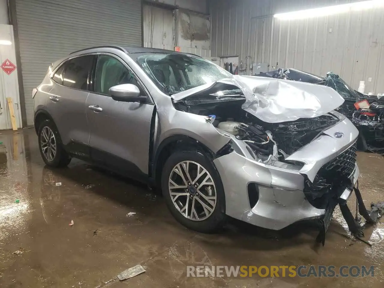4 fotografías del automóvil dañado 1FMCU0H69NUA32290 FORD ESCAPE 2022