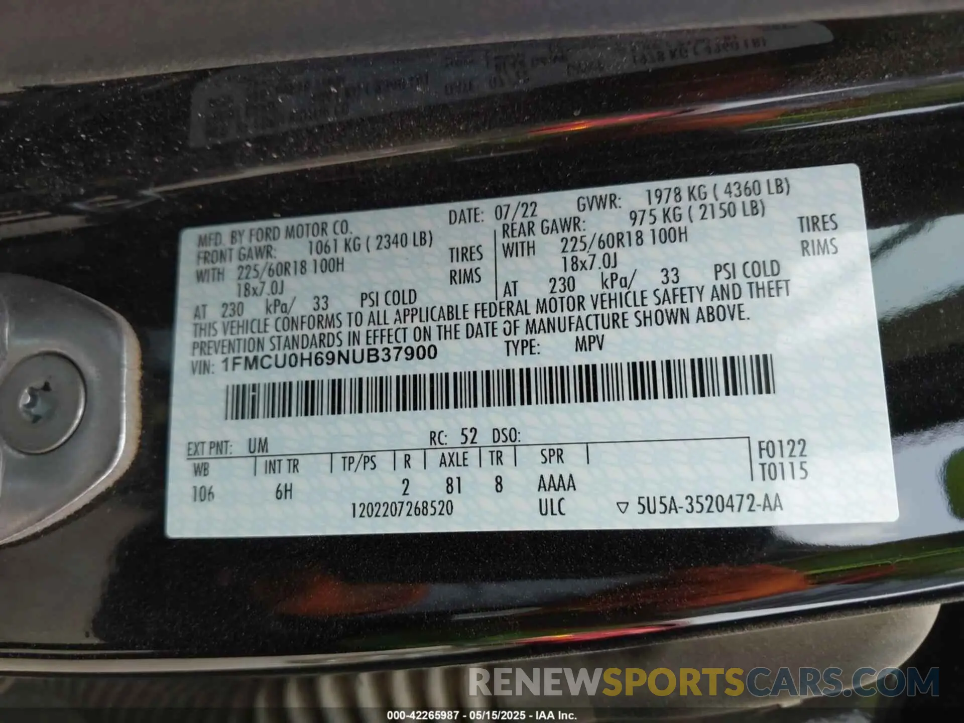 9 fotografías del automóvil dañado 1FMCU0H69NUB37900 FORD ESCAPE 2022