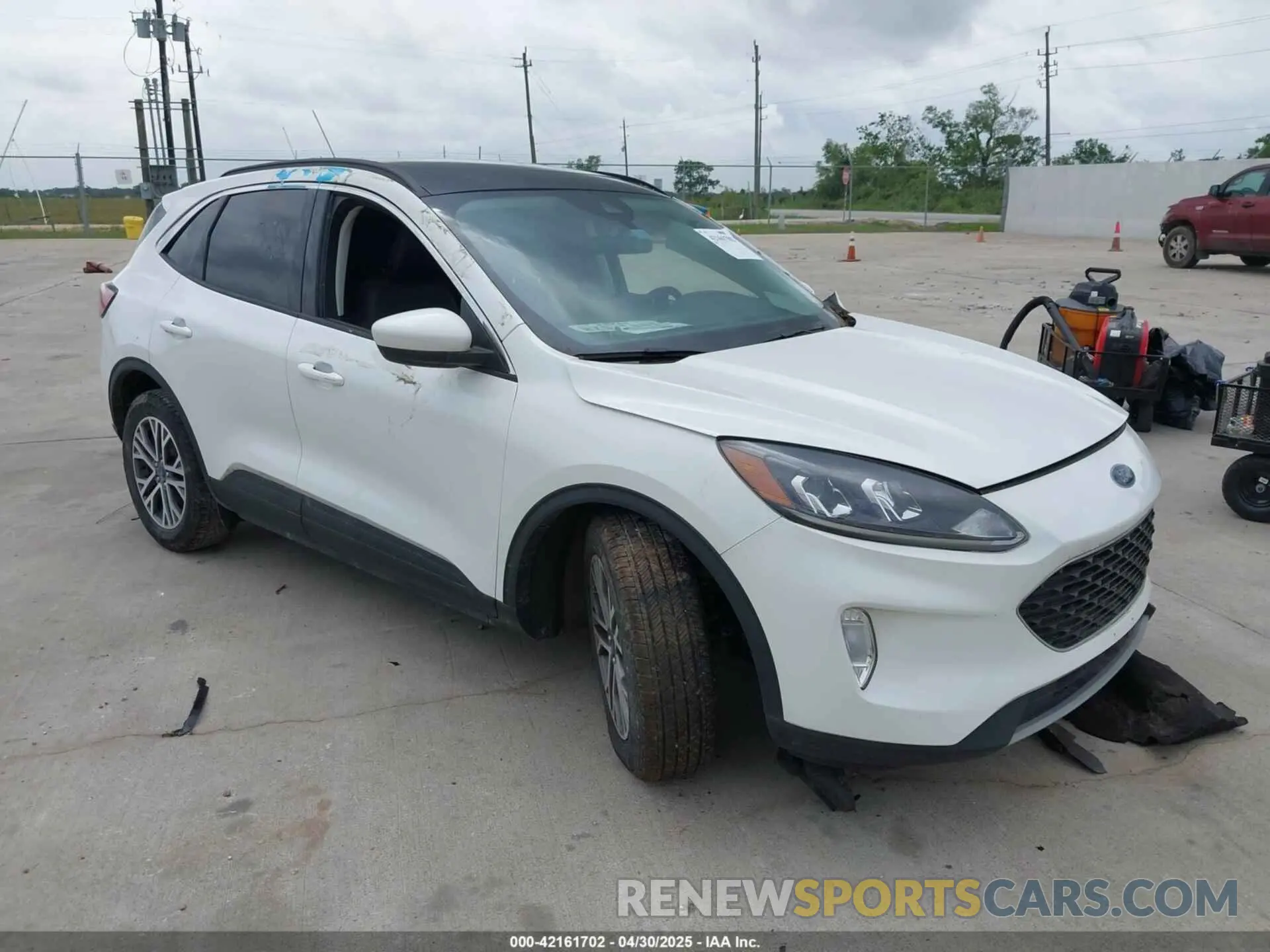1 fotografías del automóvil dañado 1FMCU0H6XNUA83488 FORD ESCAPE 2022