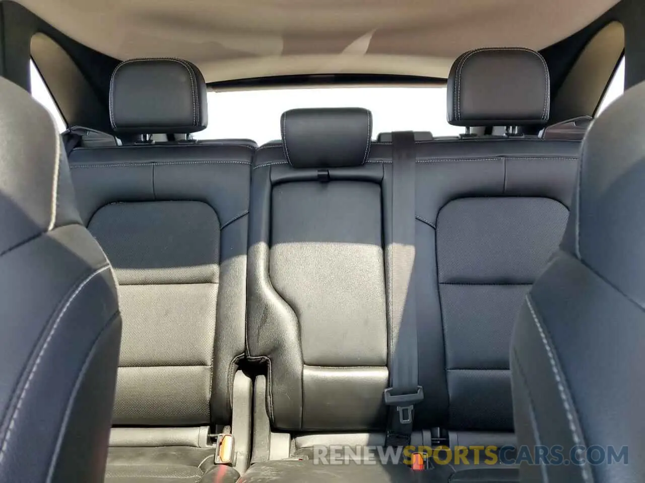 10 fotografías del automóvil dañado 1FMCU0KZ3NUB06743 FORD ESCAPE 2022