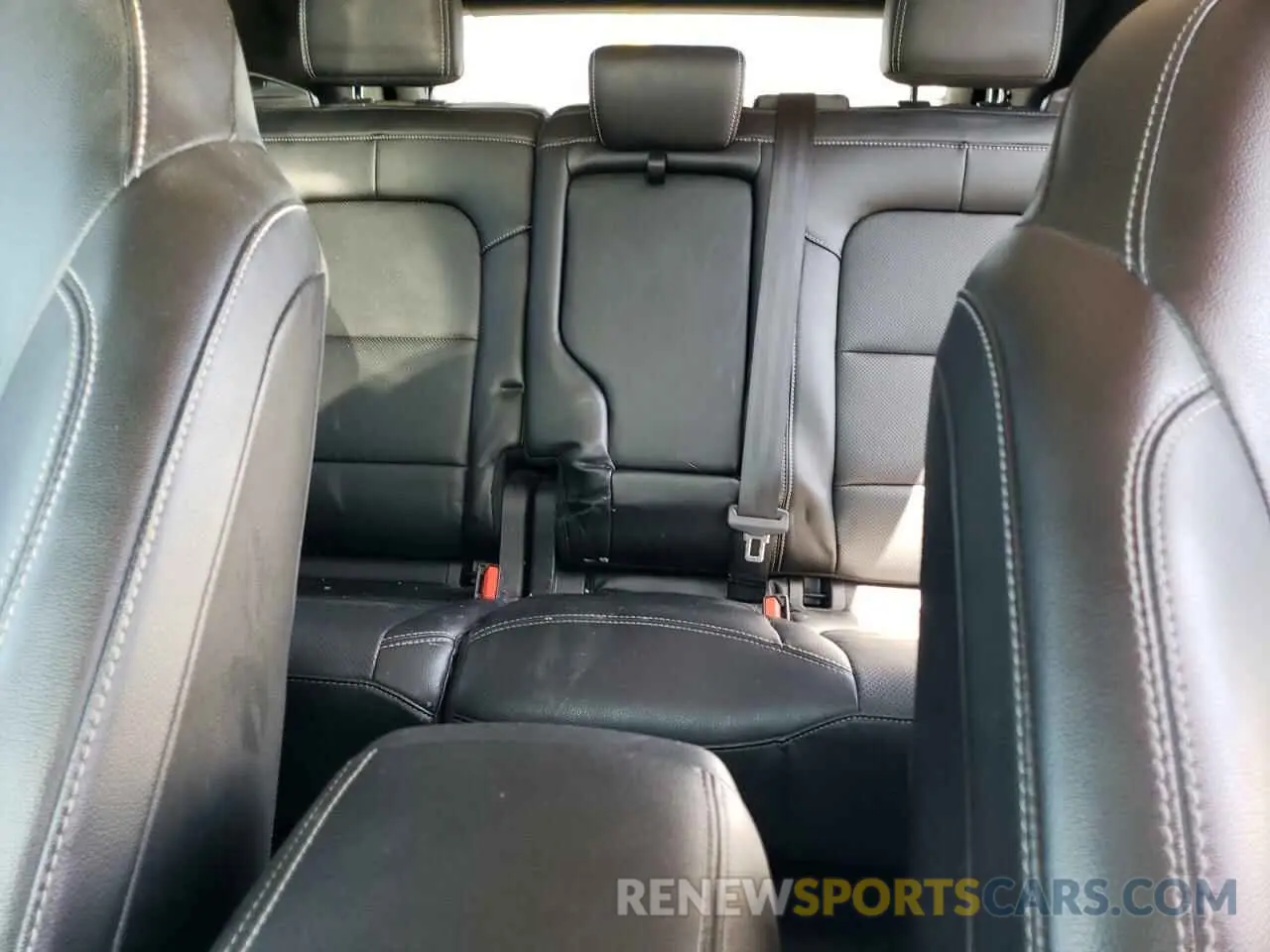 10 fotografías del automóvil dañado 1FMCU0KZ4NUB79734 FORD ESCAPE 2022