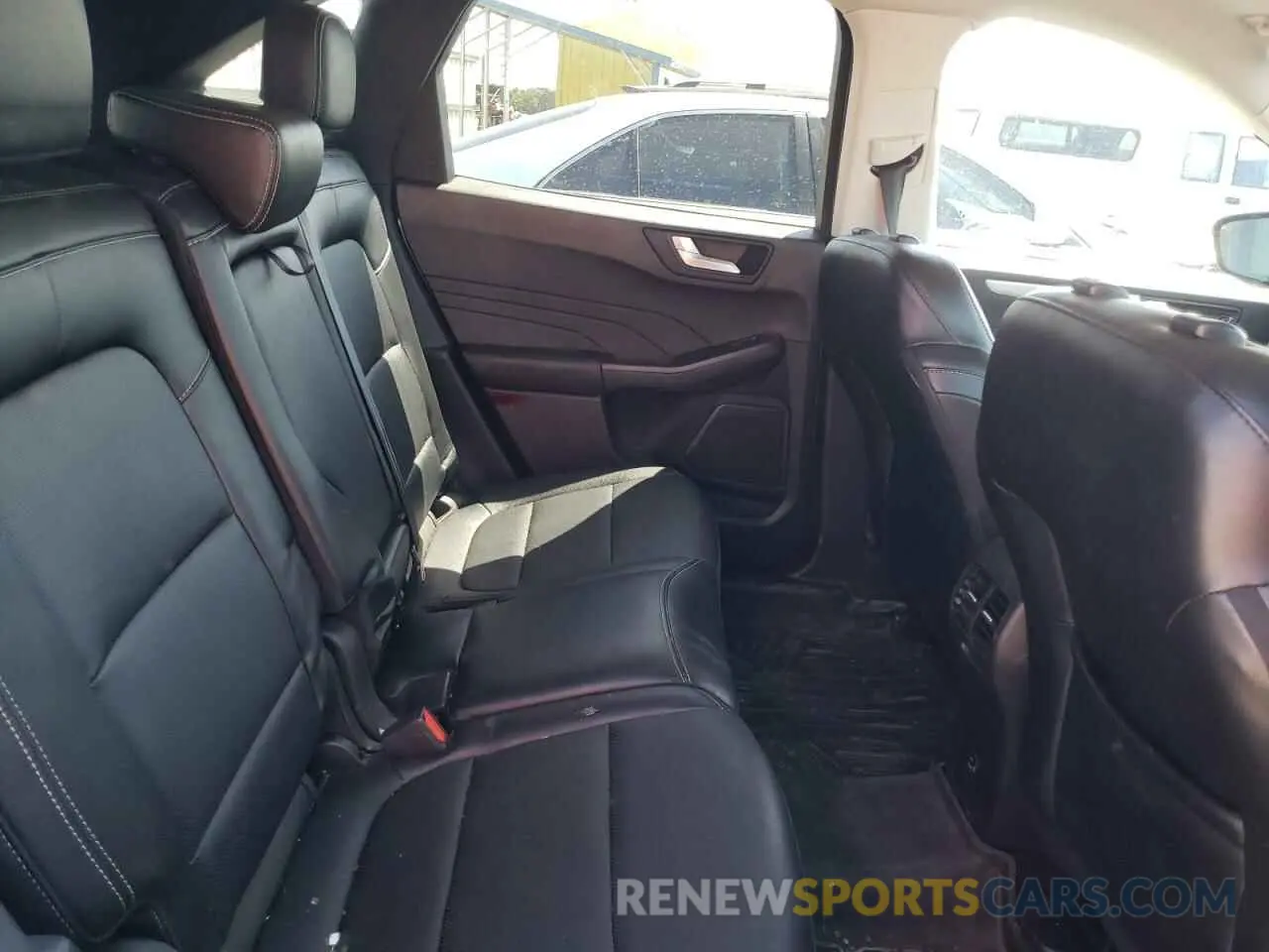 11 fotografías del automóvil dañado 1FMCU0KZ4NUB79734 FORD ESCAPE 2022