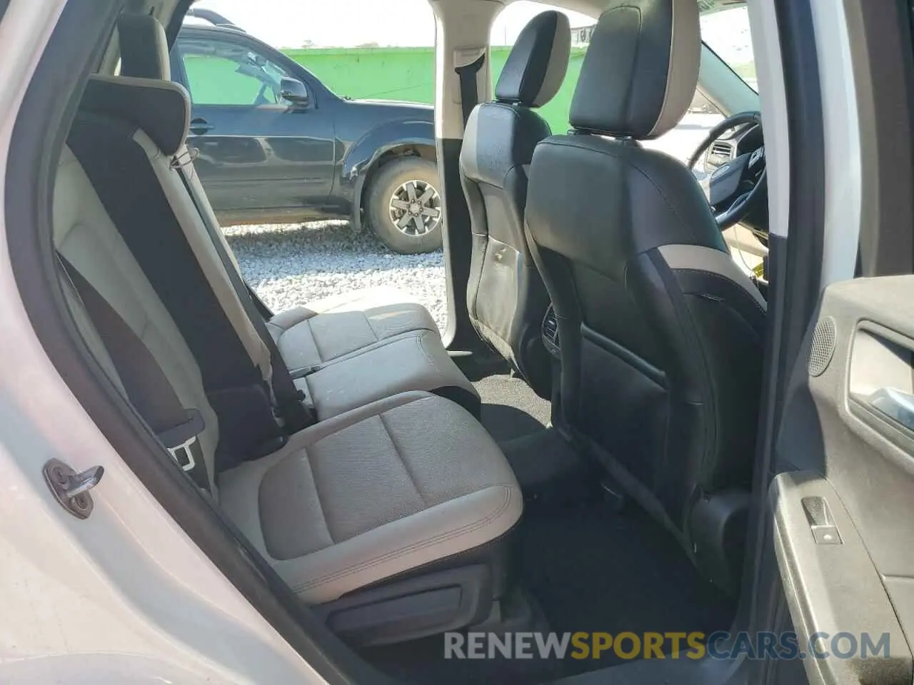 11 fotografías del automóvil dañado 1FMCU0KZ5NUB80200 FORD ESCAPE 2022