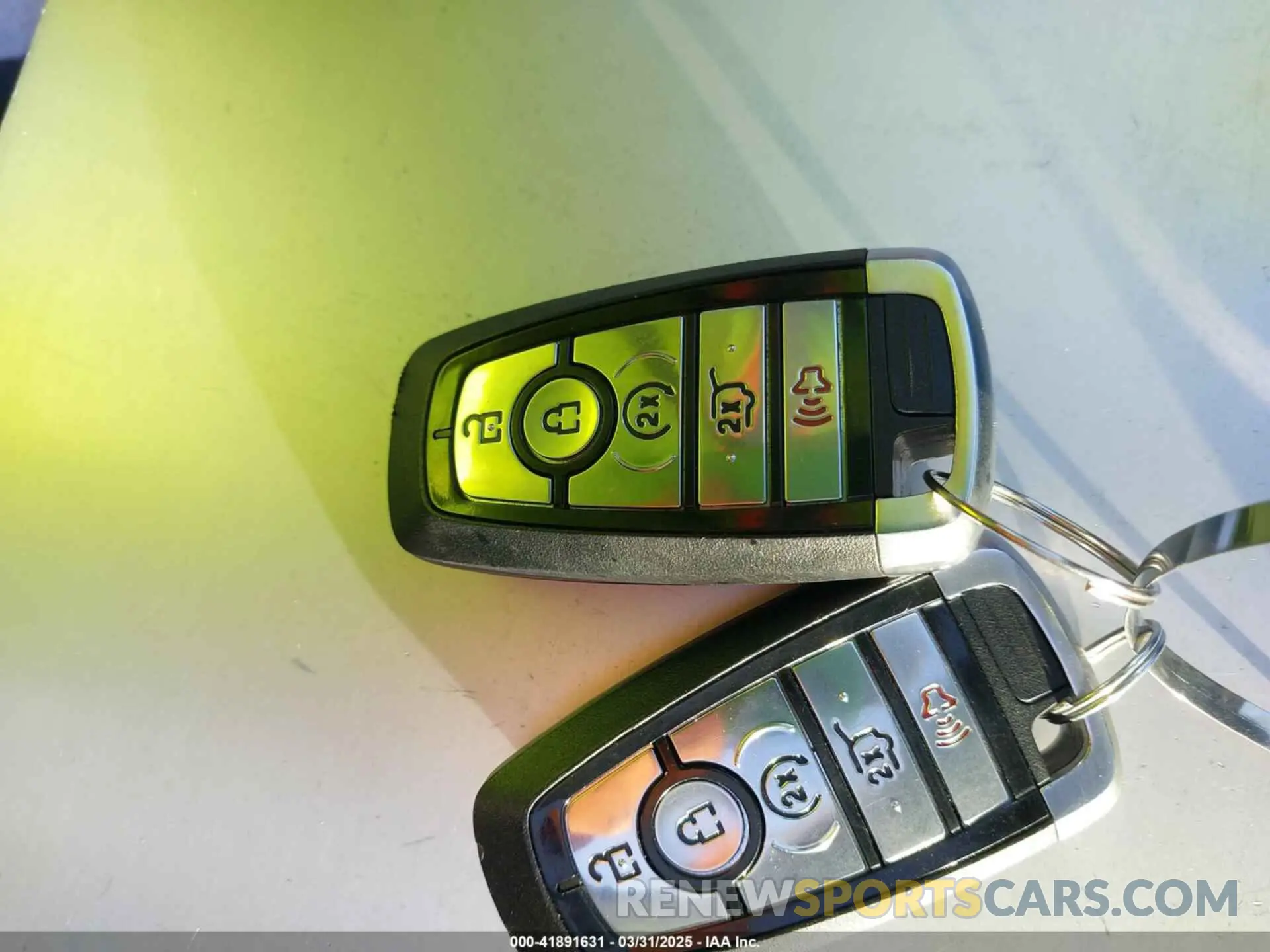 11 fotografías del automóvil dañado 1FMCU0LZ9NUA91244 FORD ESCAPE 2022