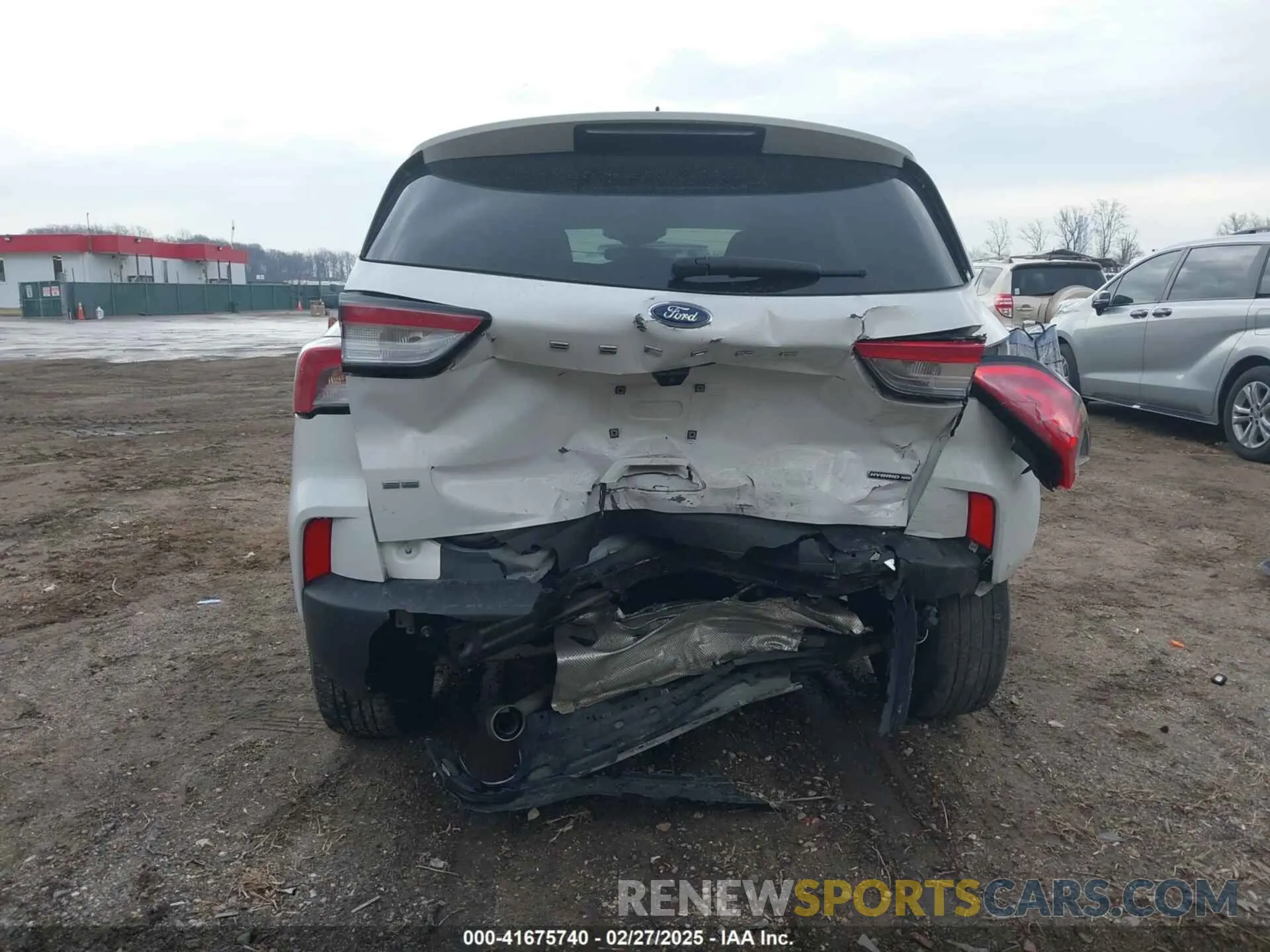 17 fotografías del automóvil dañado 1FMCU9BZ2NUA43705 FORD ESCAPE 2022