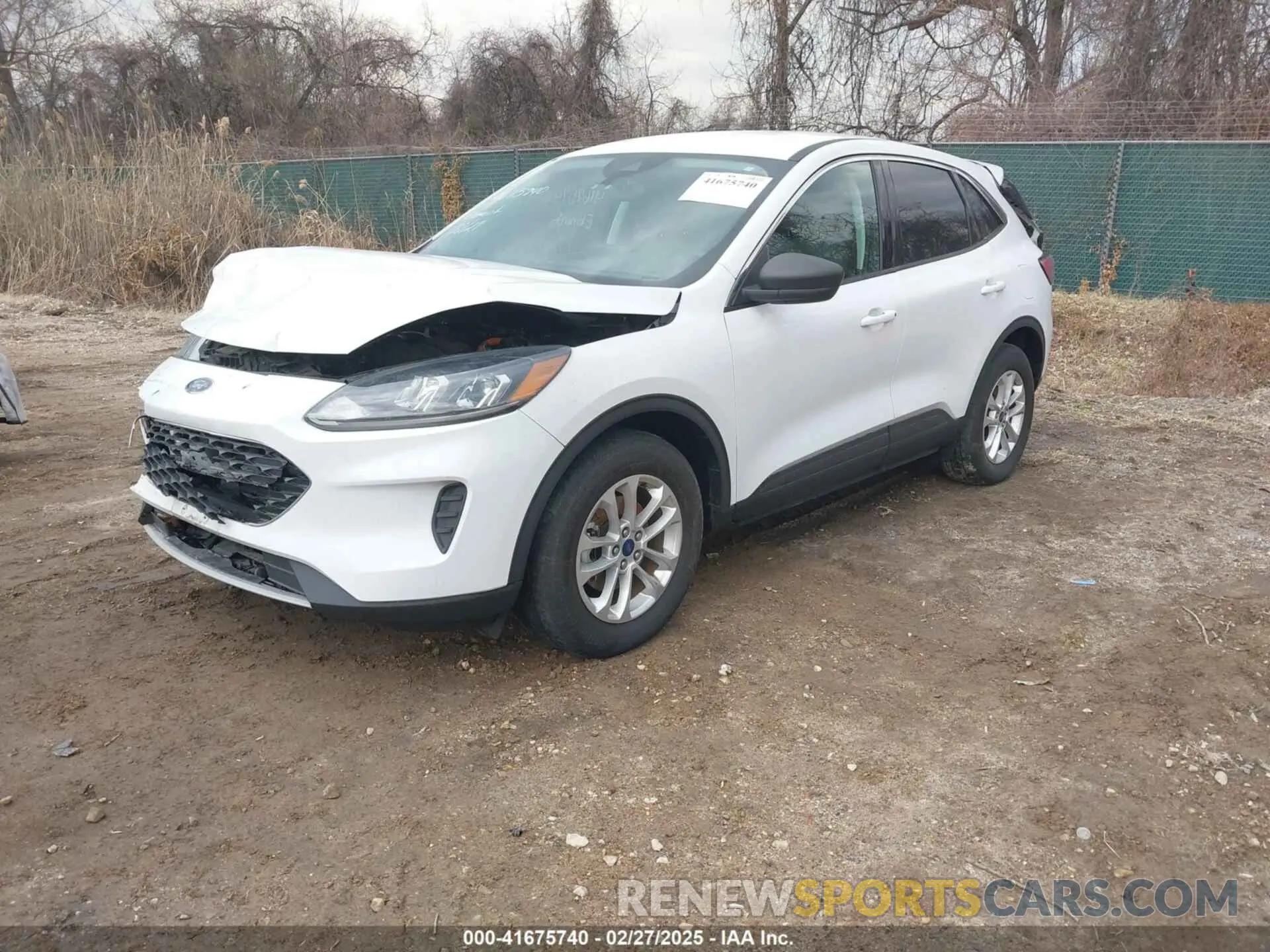 2 fotografías del automóvil dañado 1FMCU9BZ2NUA43705 FORD ESCAPE 2022