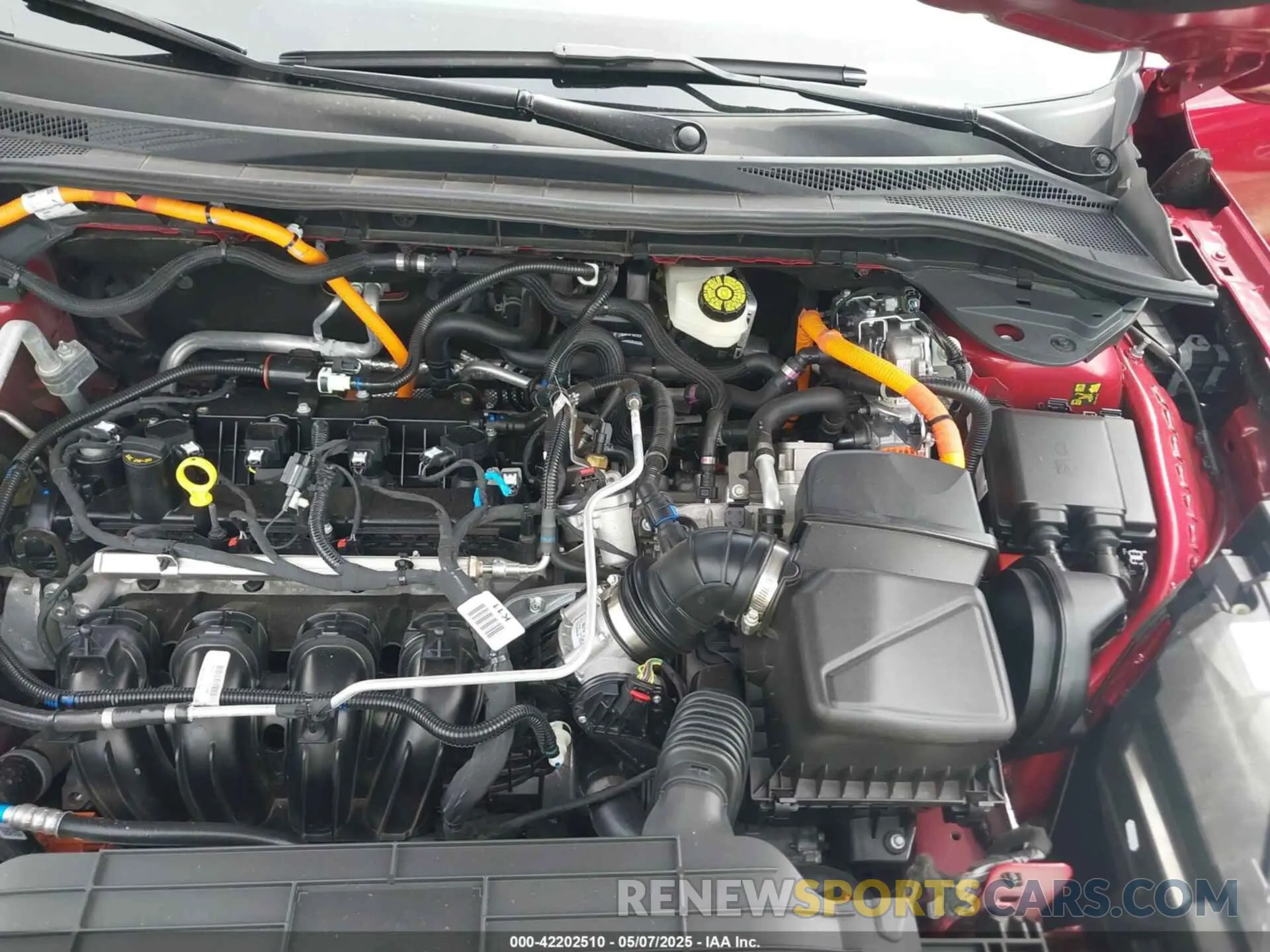 10 fotografías del automóvil dañado 1FMCU9DZ1NUA34474 FORD ESCAPE 2022
