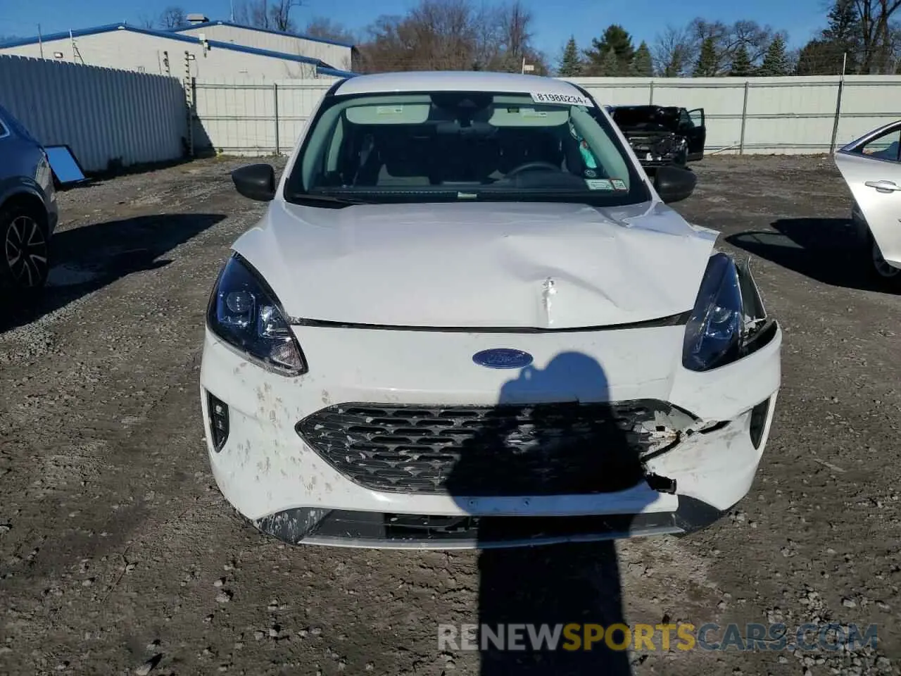 5 fotografías del automóvil dañado 1FMCU9F69NUA93016 FORD ESCAPE 2022
