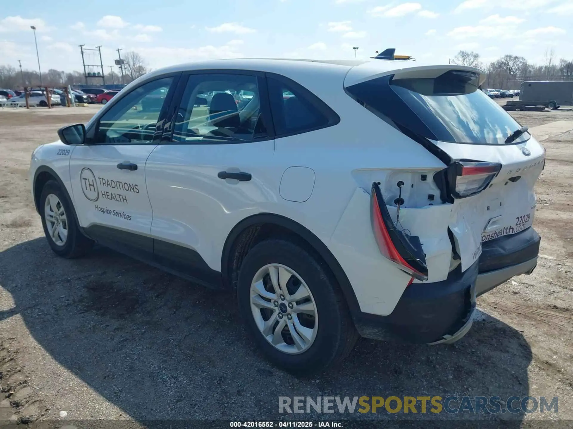 3 fotografías del automóvil dañado 1FMCU9F6XNUB31191 FORD ESCAPE 2022