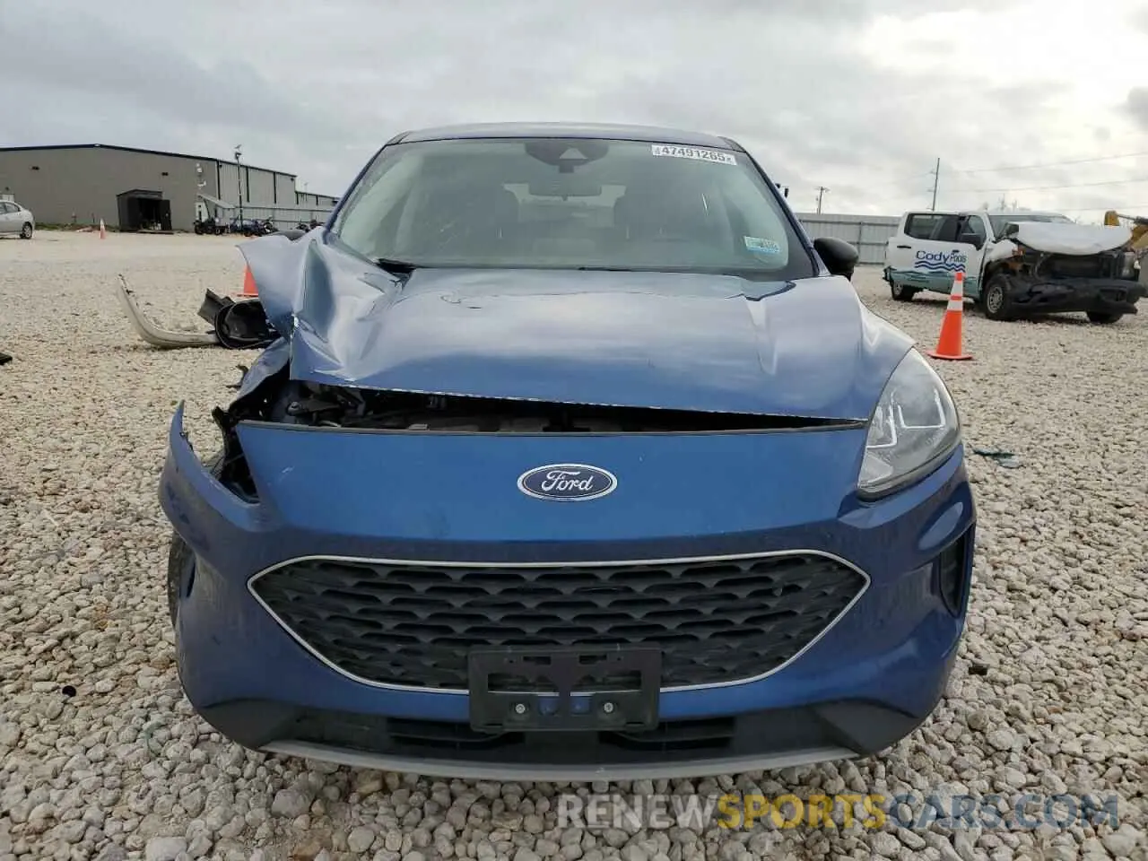 5 fotografías del automóvil dañado 1FMCU9G60NUA69749 FORD ESCAPE 2022