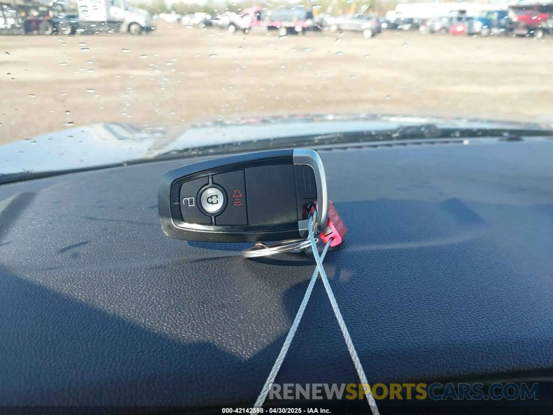 11 fotografías del automóvil dañado 1FMCU9G60NUA83702 FORD ESCAPE 2022