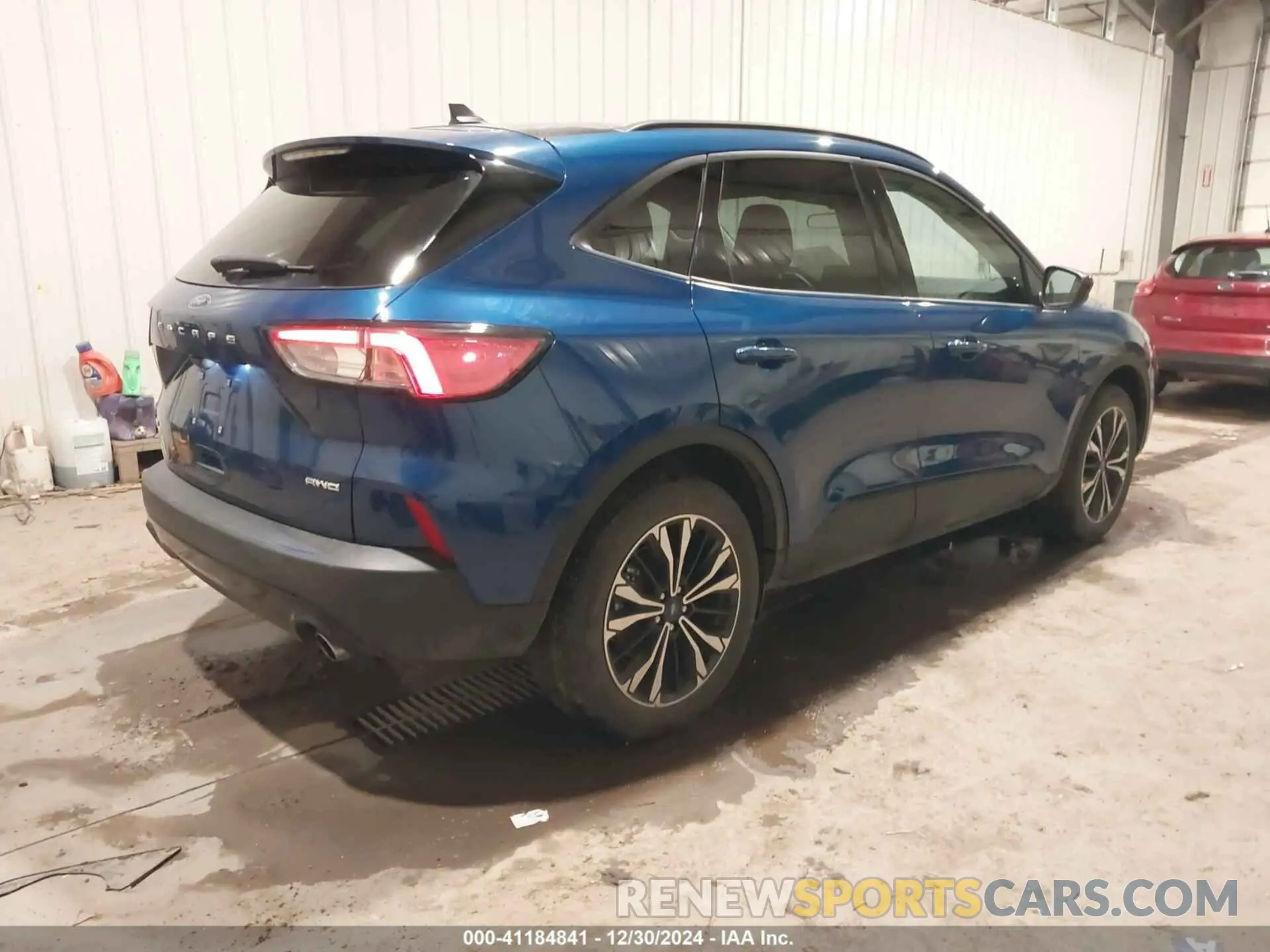 4 fotografías del automóvil dañado 1FMCU9G60NUB52307 FORD ESCAPE 2022