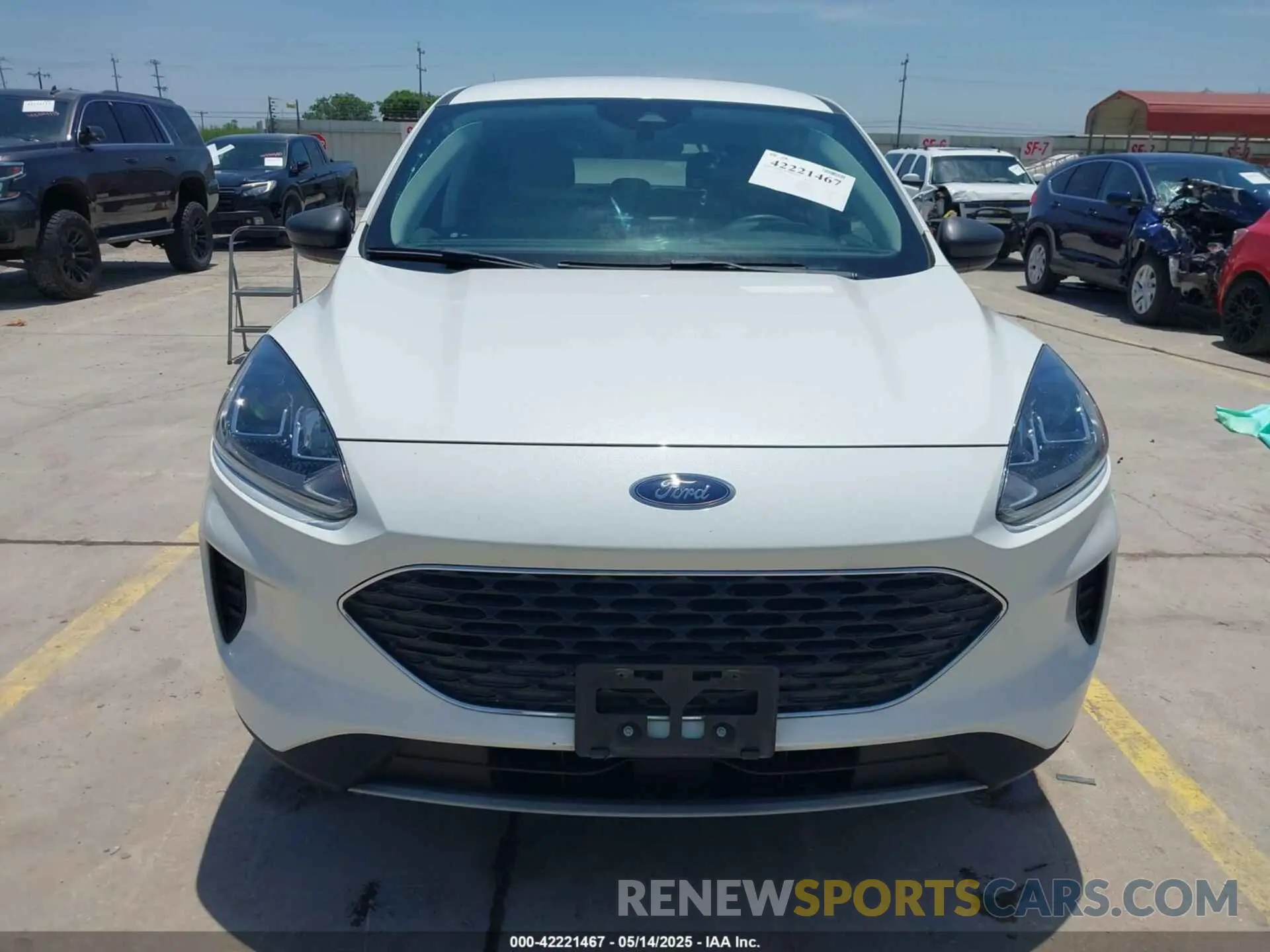 12 fotografías del automóvil dañado 1FMCU9G60NUC01957 FORD ESCAPE 2022