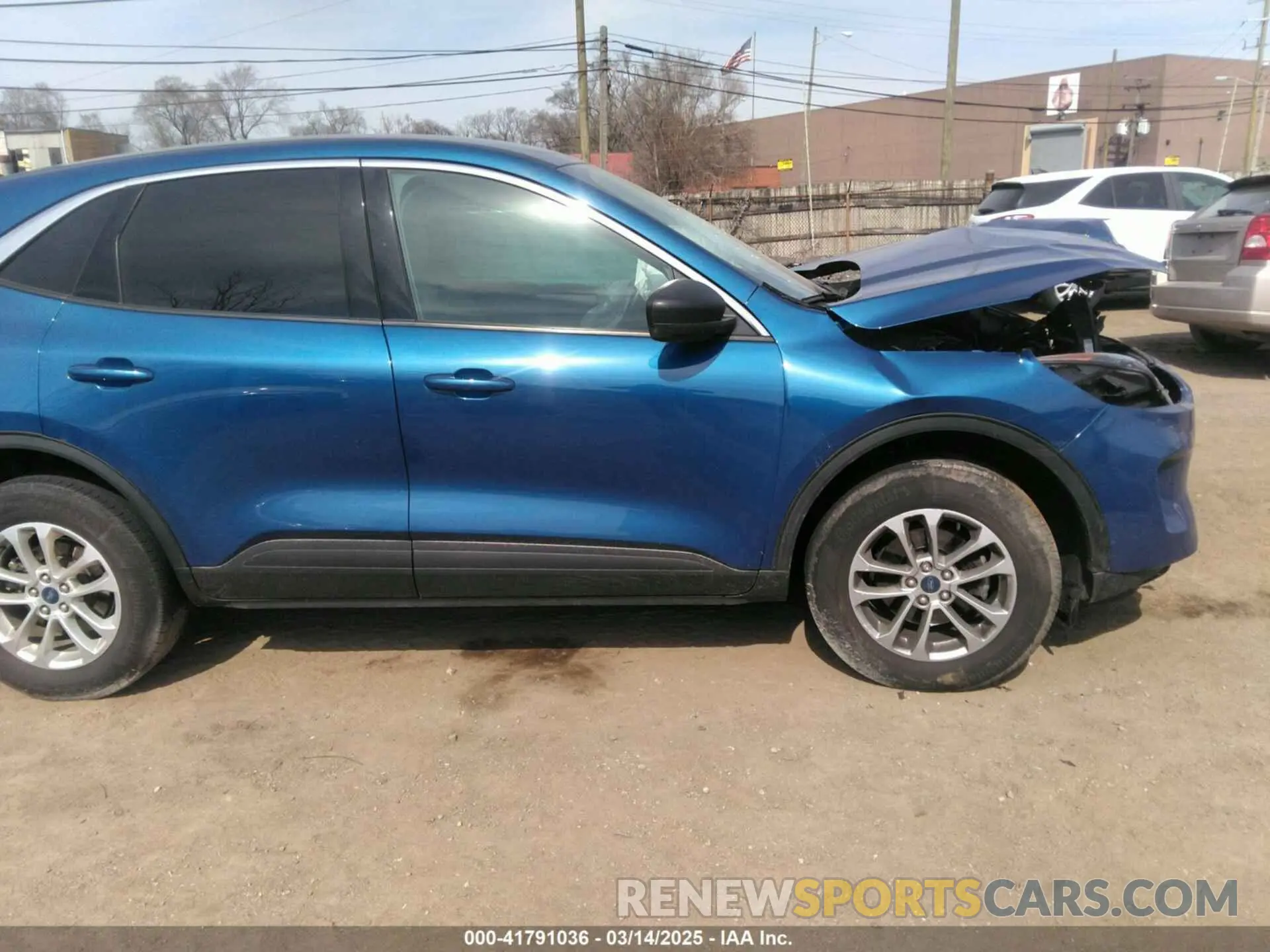 12 fotografías del automóvil dañado 1FMCU9G61NUA91016 FORD ESCAPE 2022