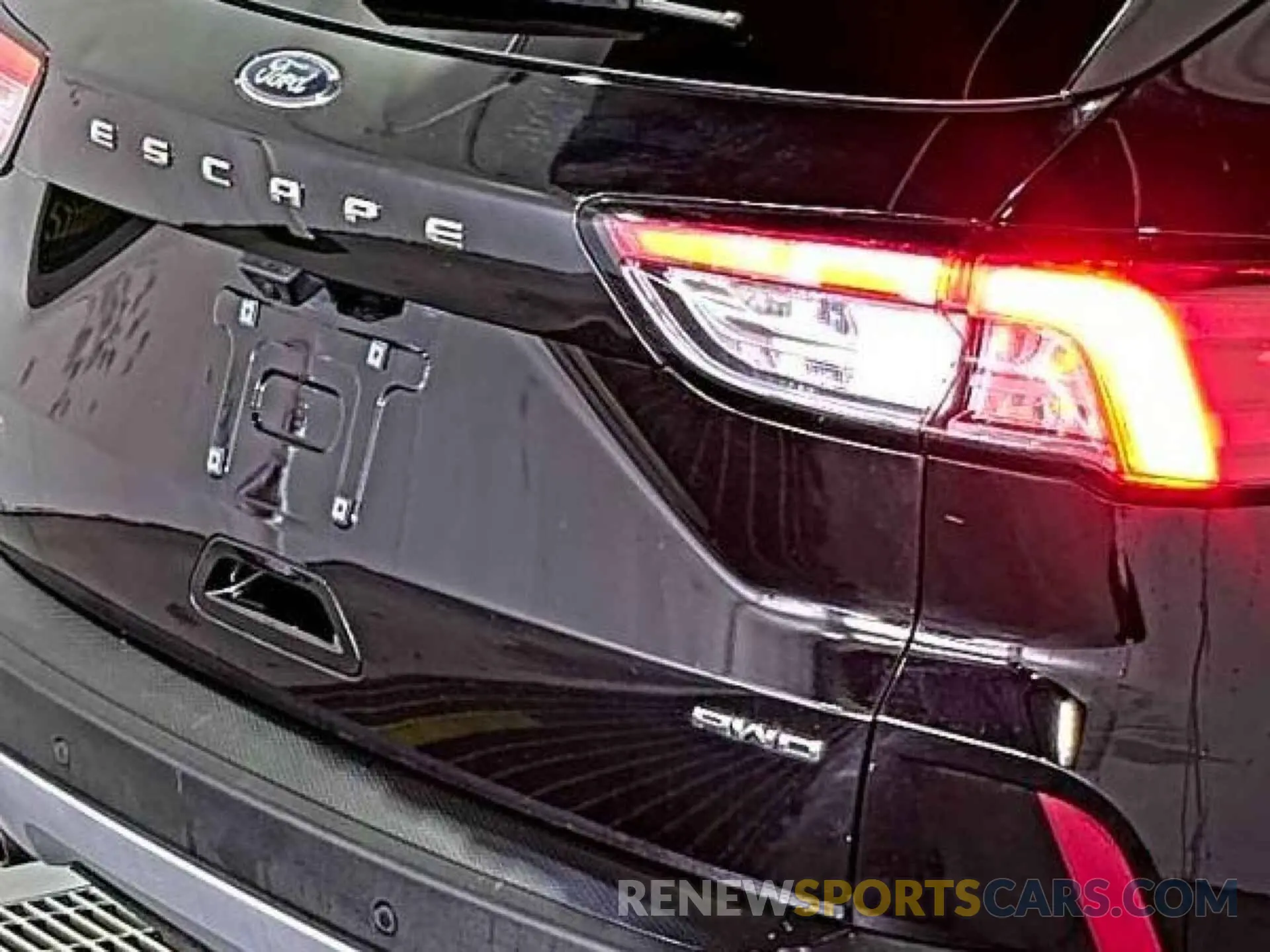 10 fotografías del automóvil dañado 1FMCU9G61NUB30218 FORD ESCAPE 2022