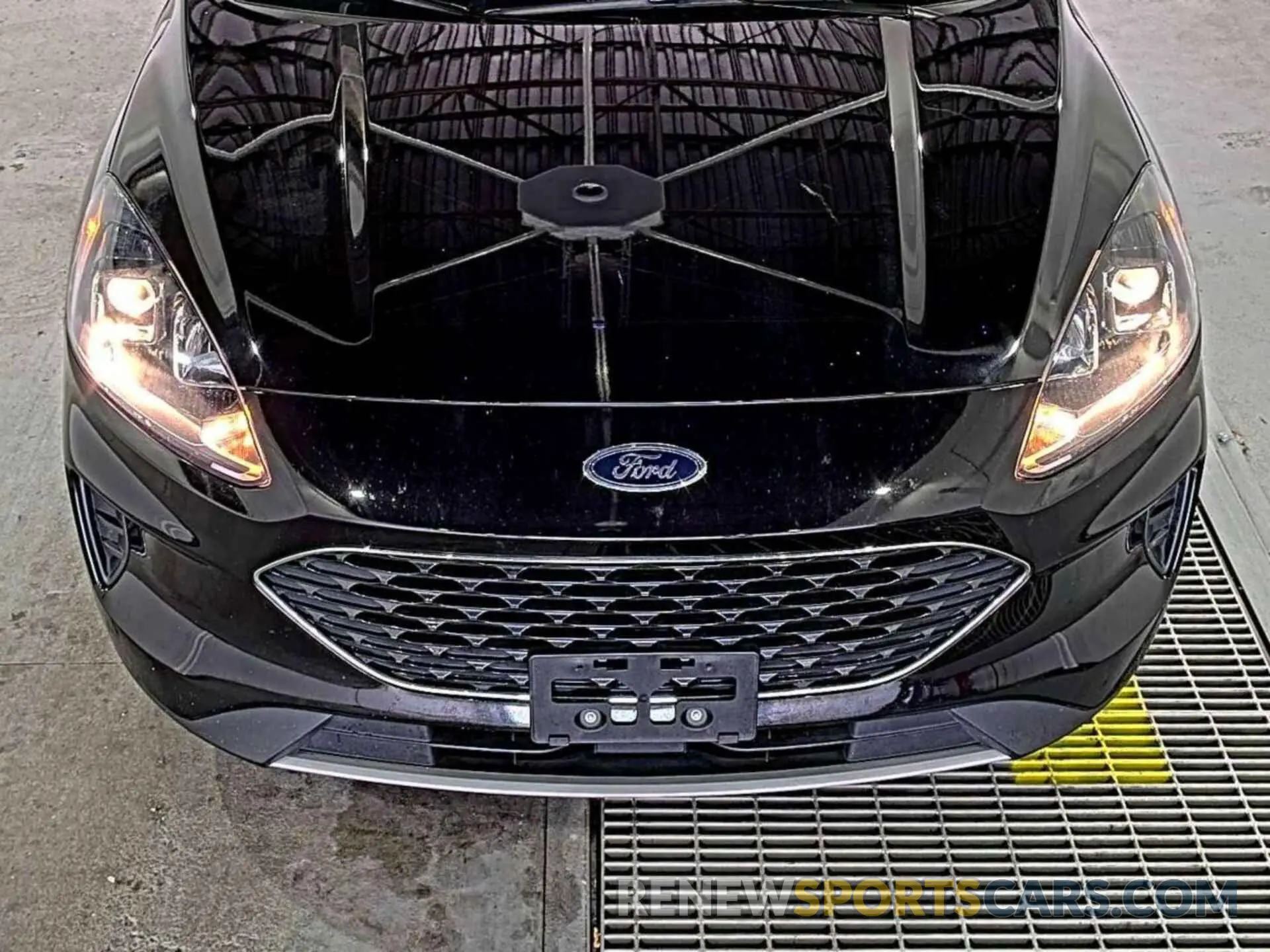 14 fotografías del automóvil dañado 1FMCU9G61NUB30218 FORD ESCAPE 2022
