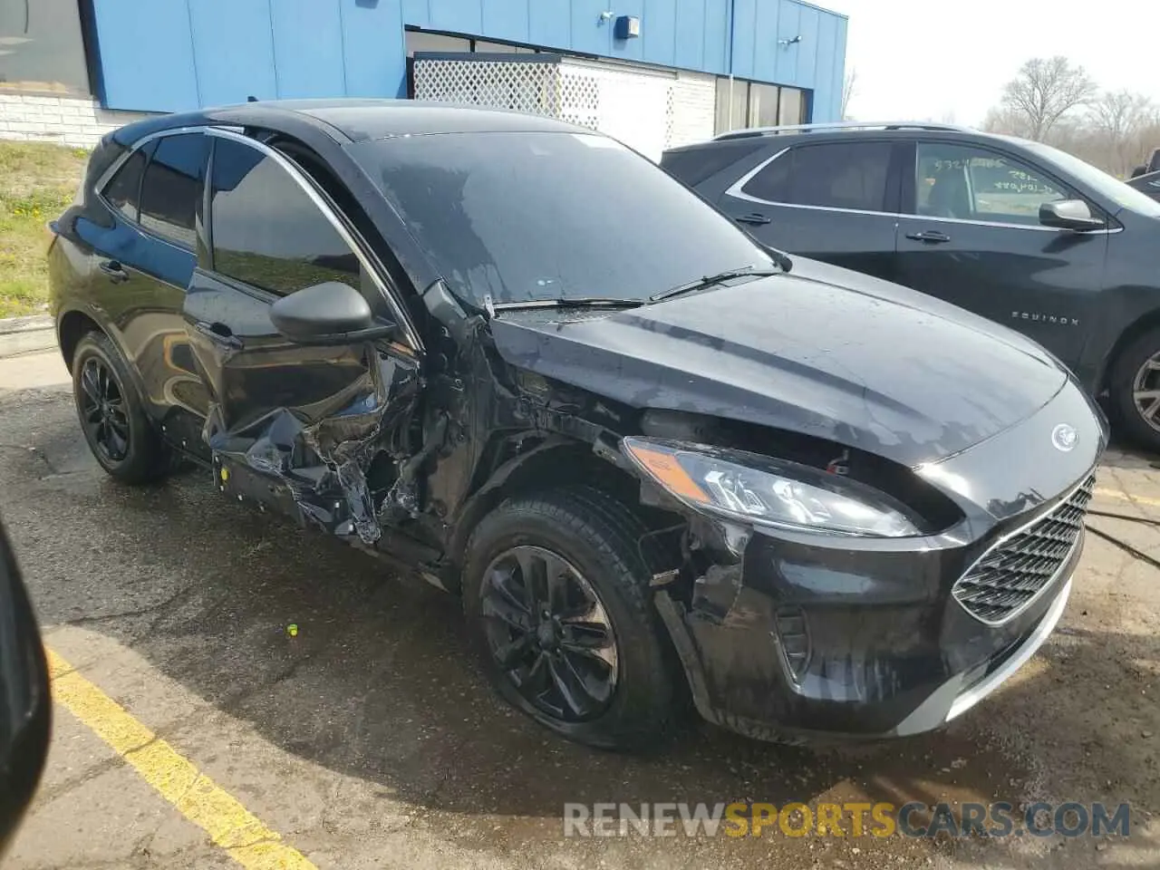 4 fotografías del automóvil dañado 1FMCU9G61NUB69147 FORD ESCAPE 2022