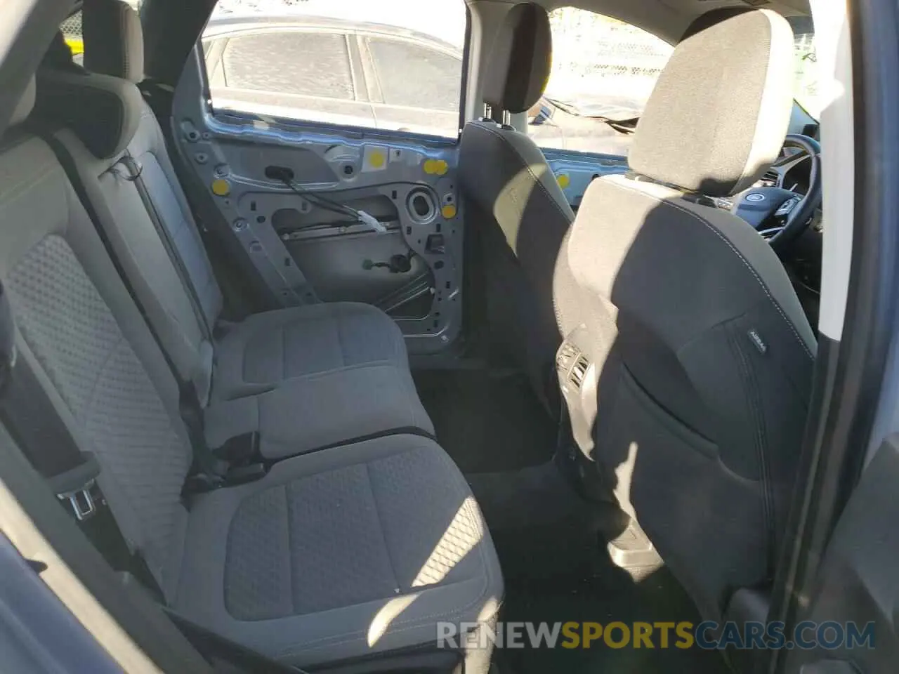 10 fotografías del automóvil dañado 1FMCU9G61NUB99765 FORD ESCAPE 2022