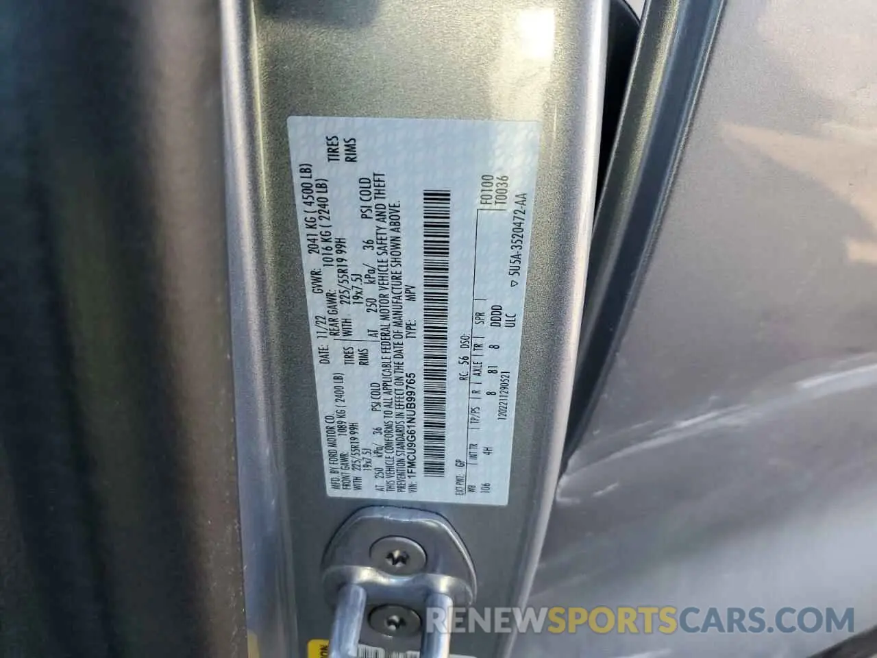 12 fotografías del automóvil dañado 1FMCU9G61NUB99765 FORD ESCAPE 2022
