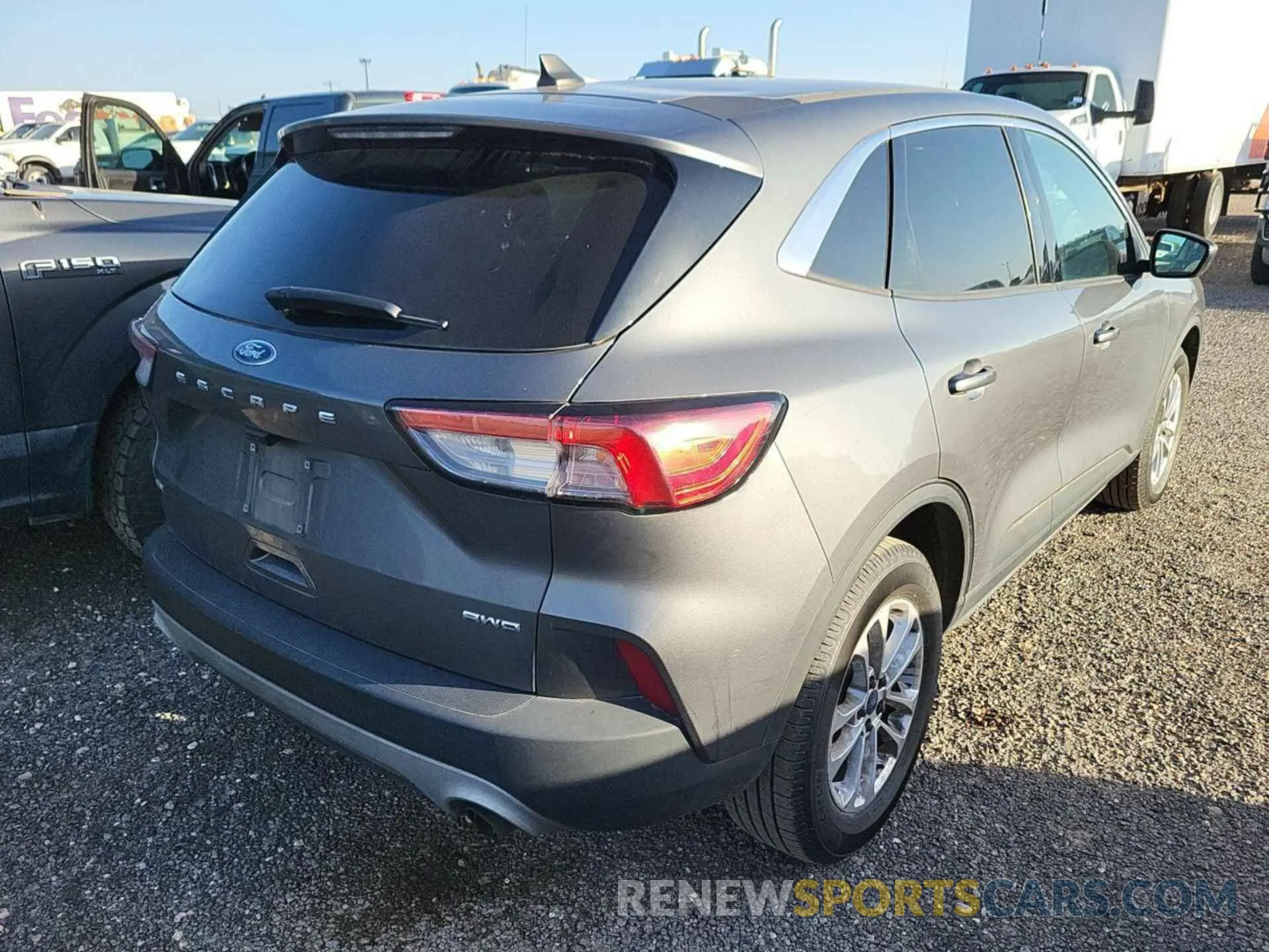 4 fotografías del automóvil dañado 1FMCU9G62NUA64441 FORD ESCAPE 2022