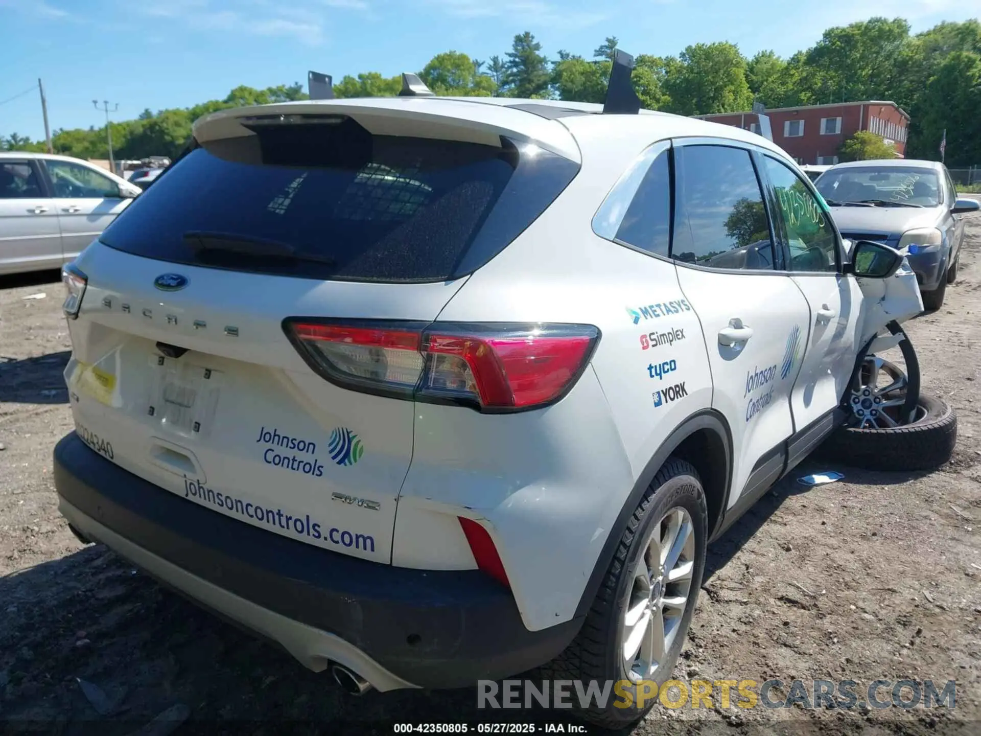 4 fotografías del automóvil dañado 1FMCU9G62NUA67291 FORD ESCAPE 2022
