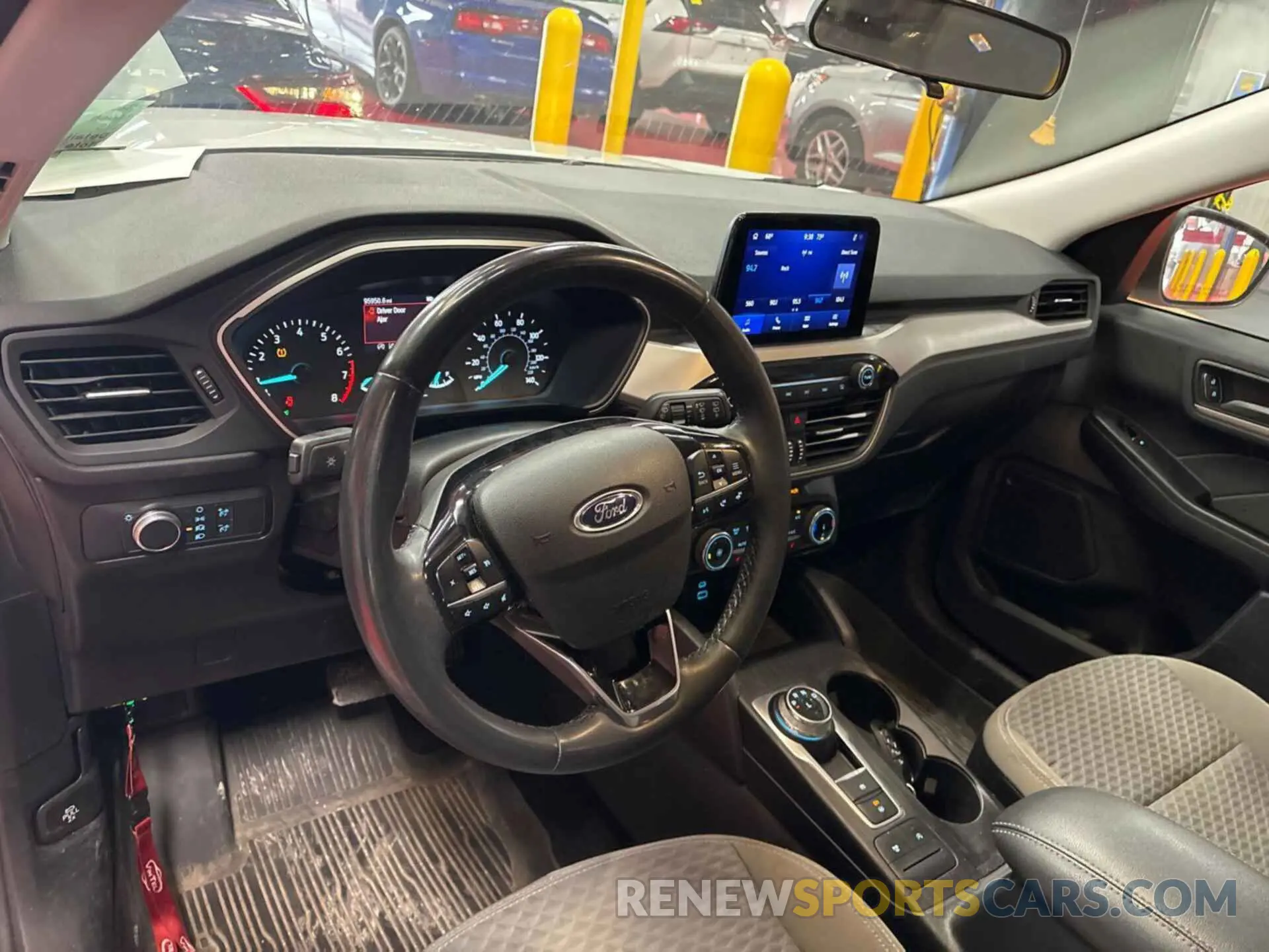 11 fotografías del automóvil dañado 1FMCU9G62NUA68005 FORD ESCAPE 2022
