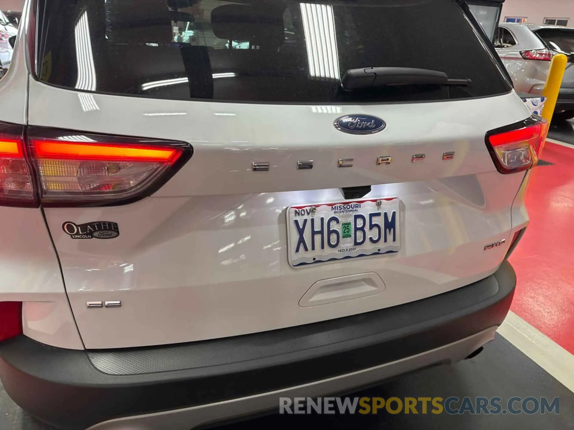 13 fotografías del automóvil dañado 1FMCU9G62NUA68005 FORD ESCAPE 2022