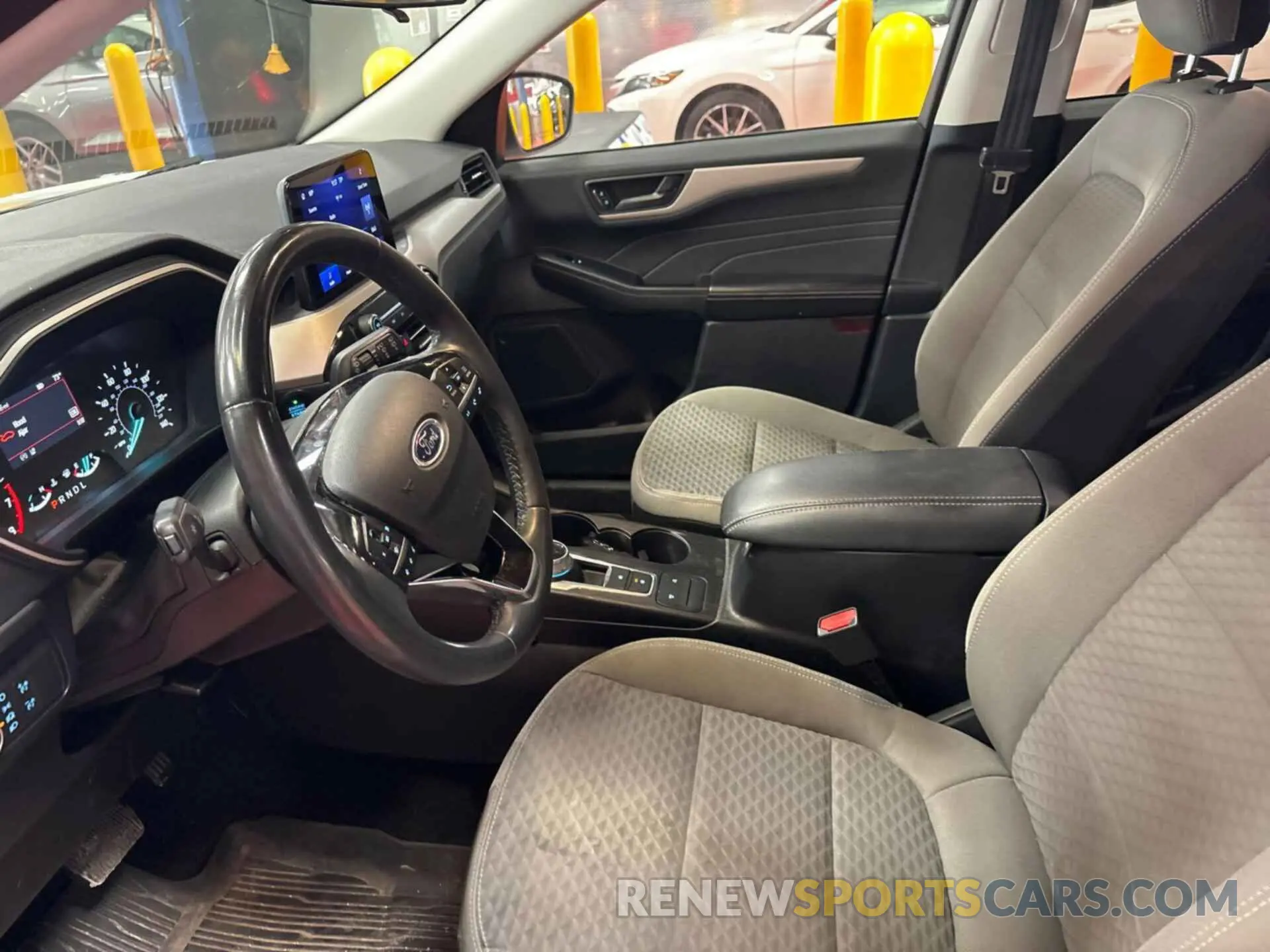 20 fotografías del automóvil dañado 1FMCU9G62NUA68005 FORD ESCAPE 2022