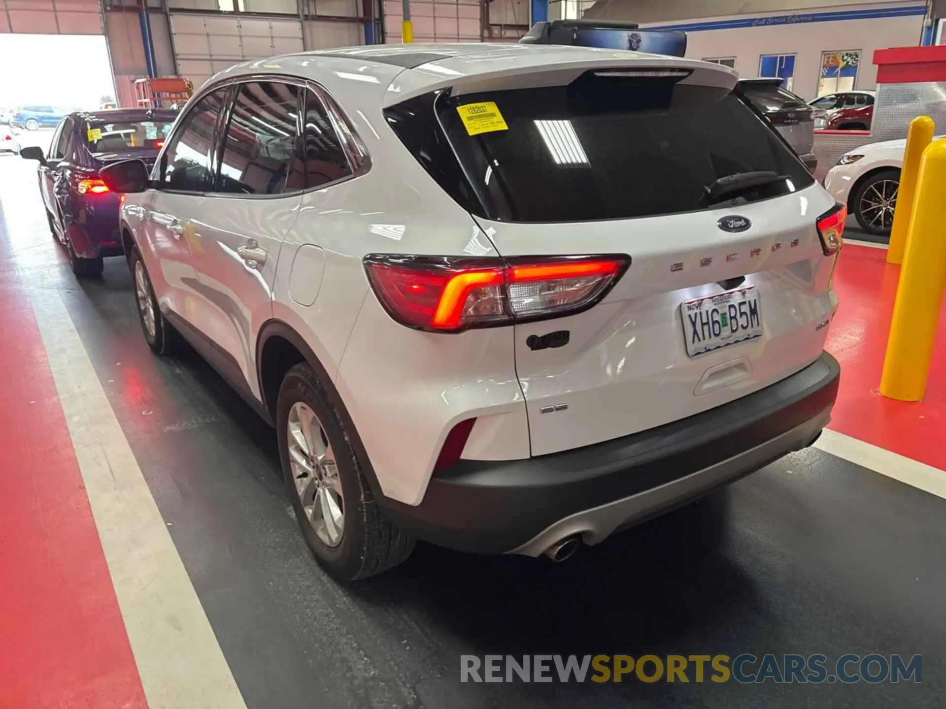 28 fotografías del automóvil dañado 1FMCU9G62NUA68005 FORD ESCAPE 2022