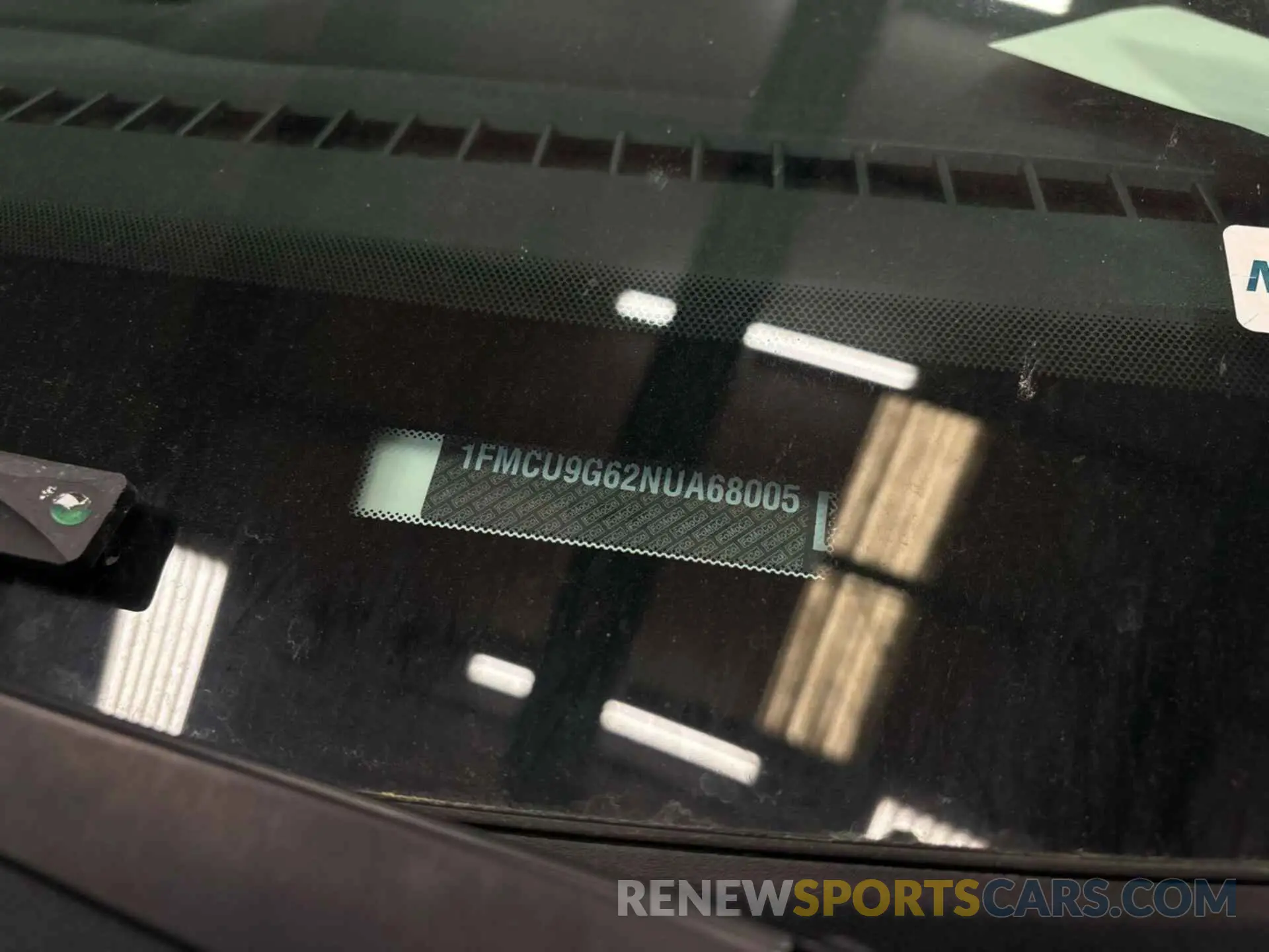 6 fotografías del automóvil dañado 1FMCU9G62NUA68005 FORD ESCAPE 2022
