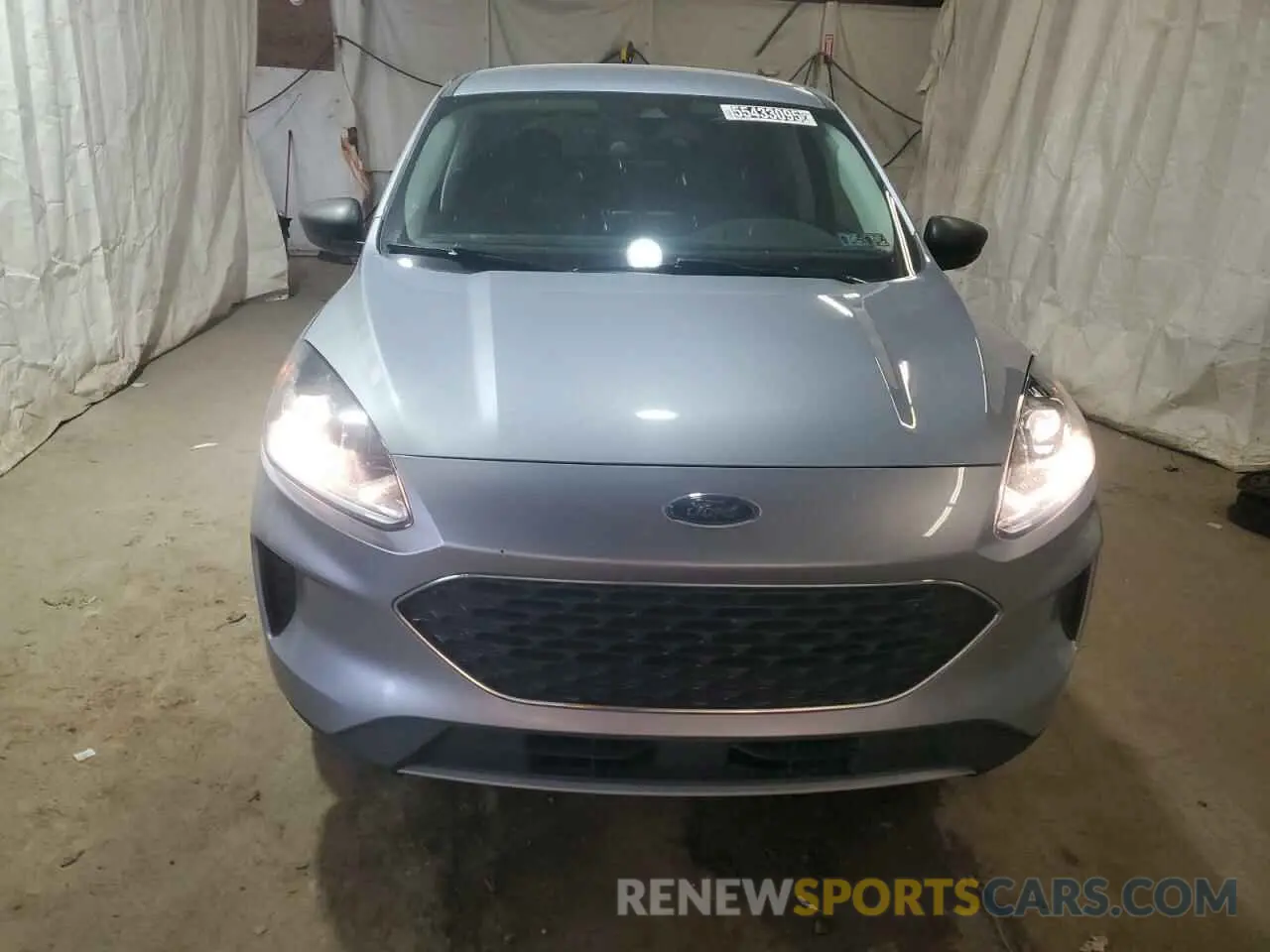 5 fotografías del automóvil dañado 1FMCU9G62NUB30972 FORD ESCAPE 2022