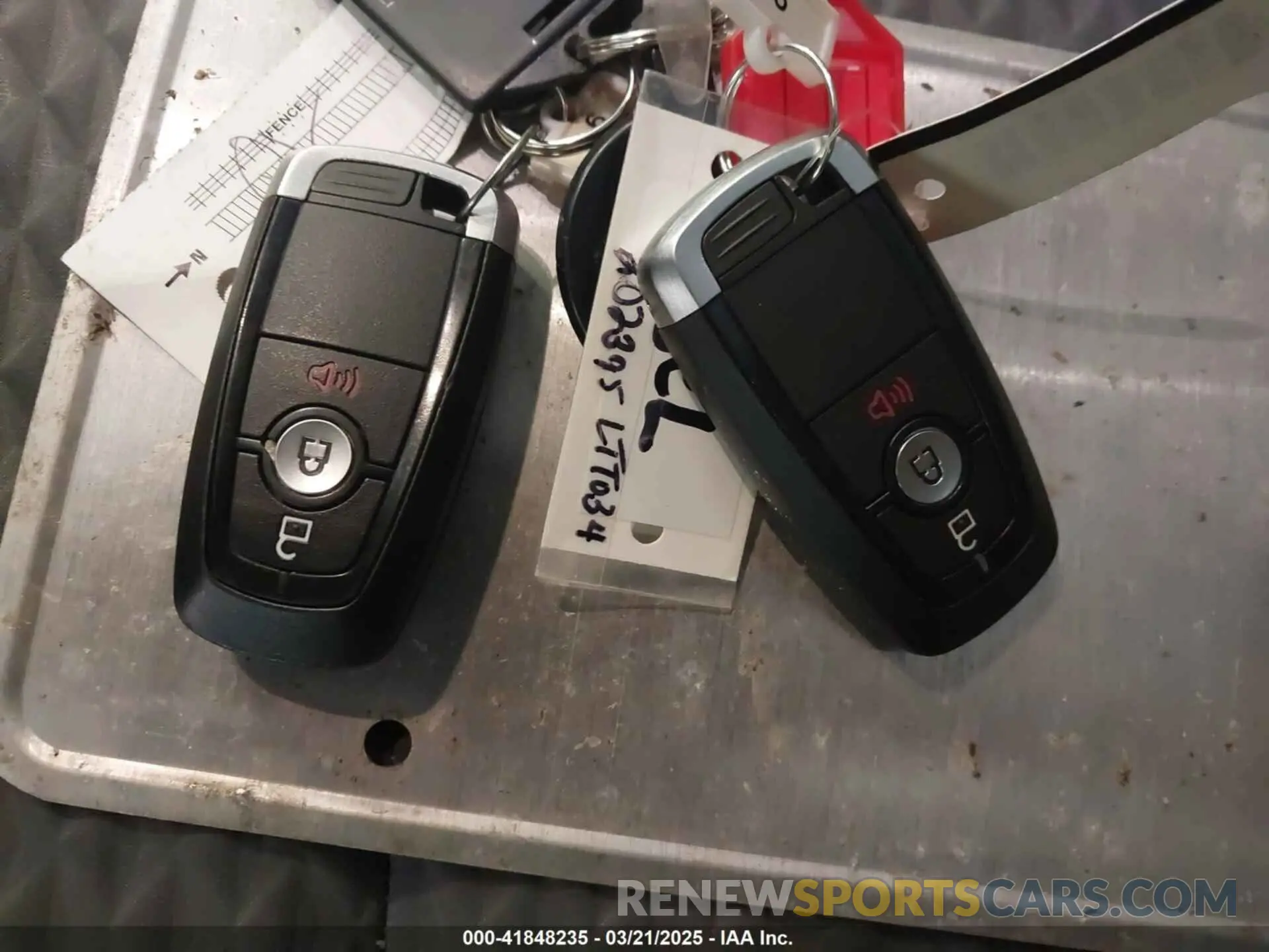 11 fotografías del automóvil dañado 1FMCU9G63NUA61225 FORD ESCAPE 2022