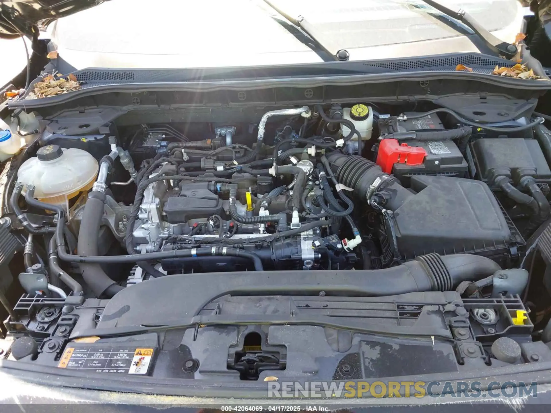 10 fotografías del automóvil dañado 1FMCU9G63NUB37820 FORD ESCAPE 2022