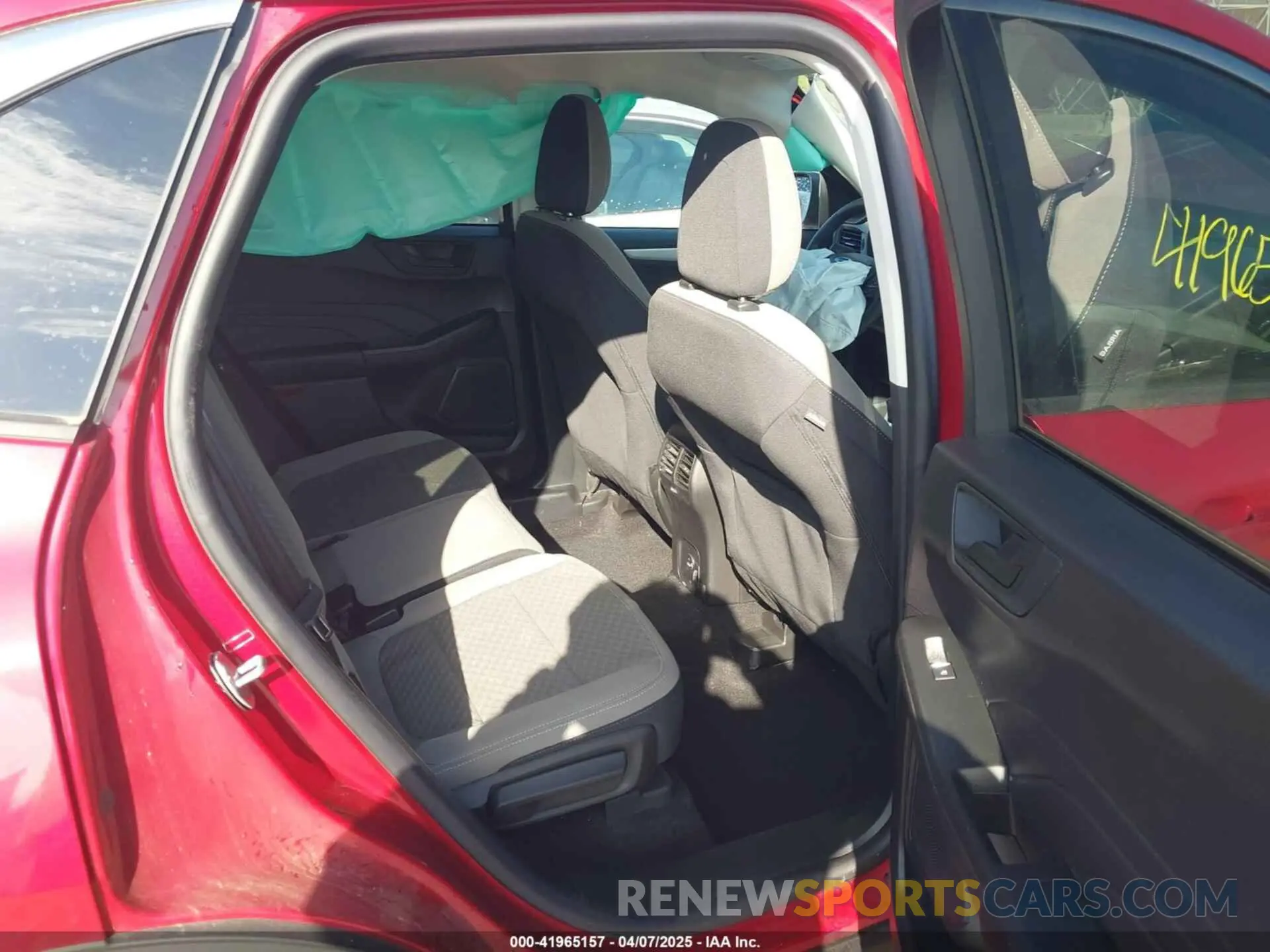 8 fotografías del automóvil dañado 1FMCU9G63NUB59896 FORD ESCAPE 2022