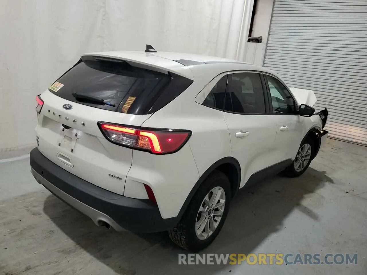3 fotografías del automóvil dañado 1FMCU9G64NUA61136 FORD ESCAPE 2022