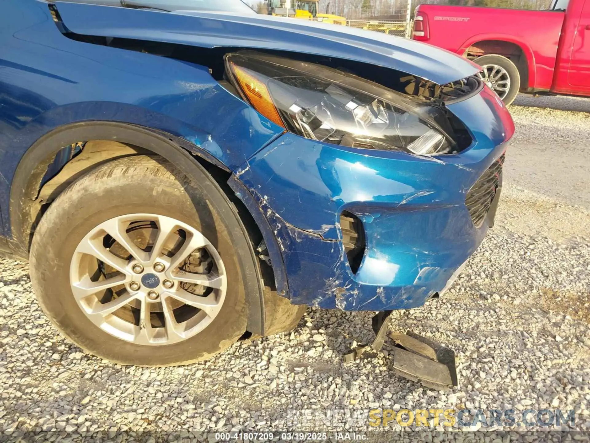 6 fotografías del automóvil dañado 1FMCU9G64NUA65087 FORD ESCAPE 2022