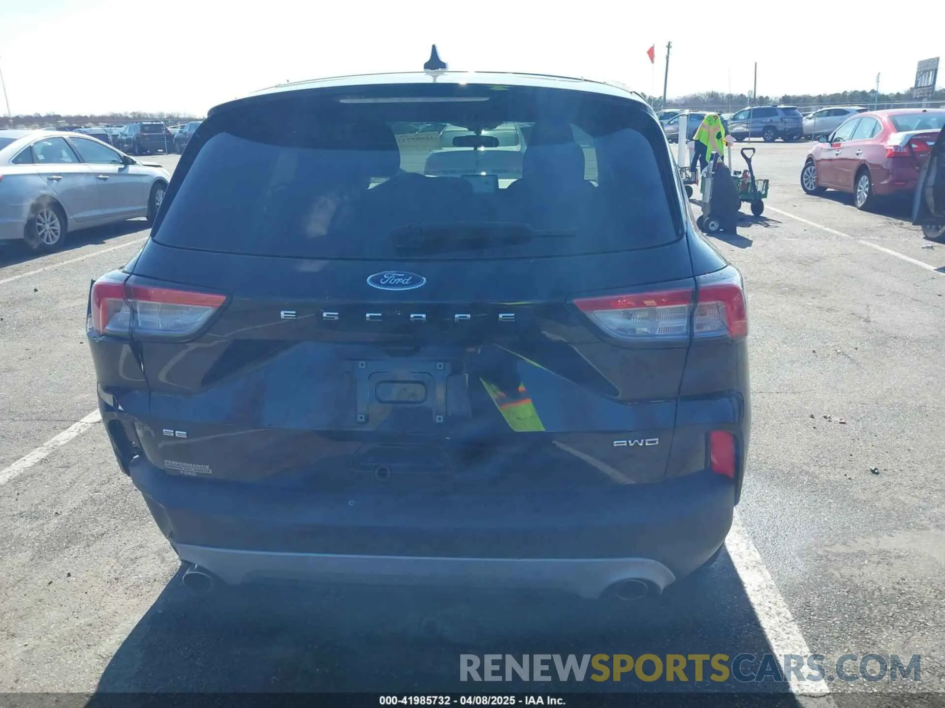 16 fotografías del automóvil dañado 1FMCU9G64NUB16684 FORD ESCAPE 2022