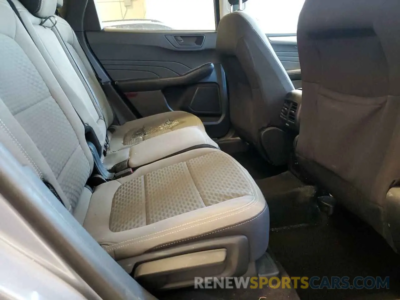 11 fotografías del automóvil dañado 1FMCU9G64NUB31220 FORD ESCAPE 2022
