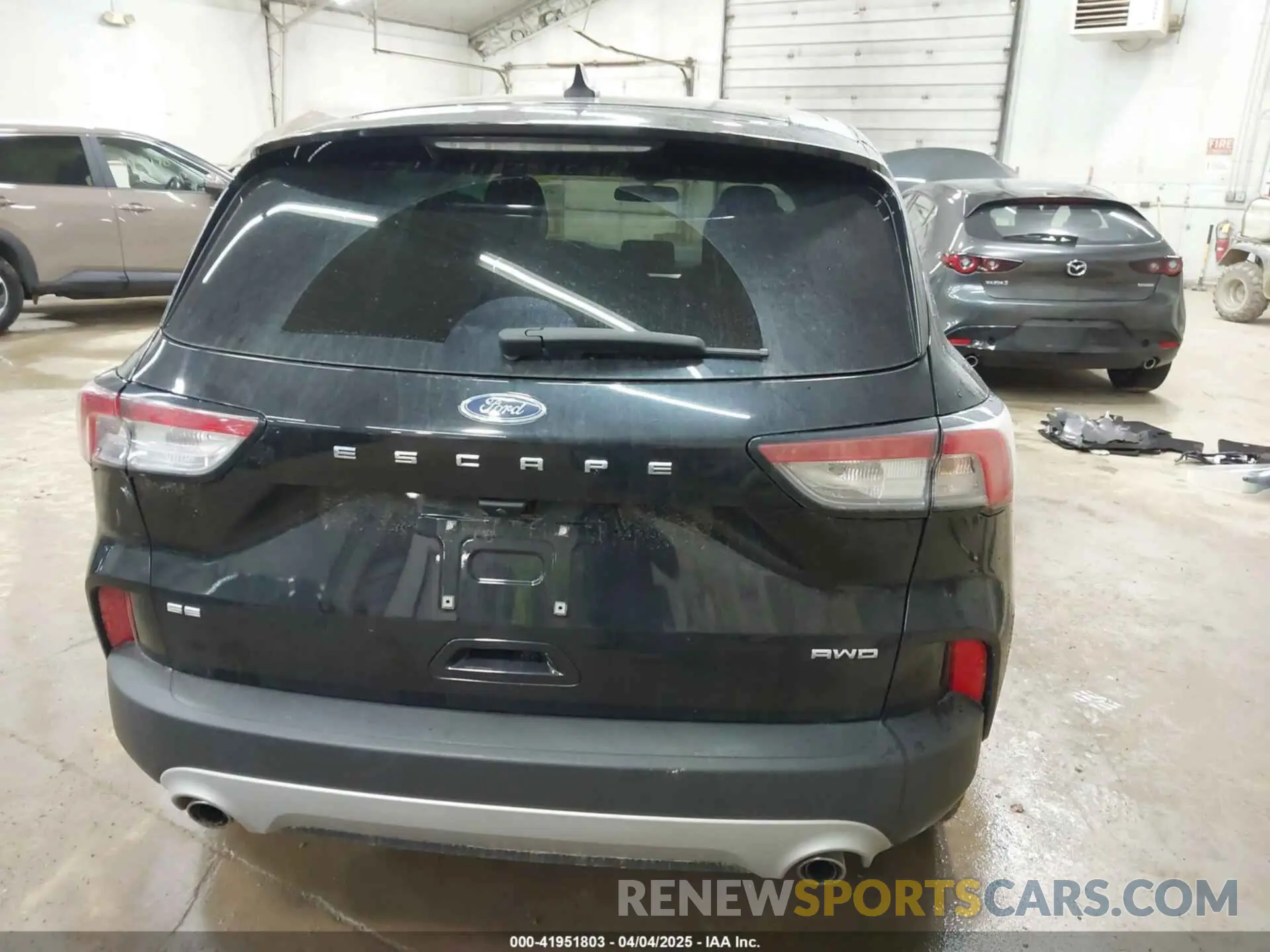 16 fotografías del automóvil dañado 1FMCU9G65NUA35547 FORD ESCAPE 2022