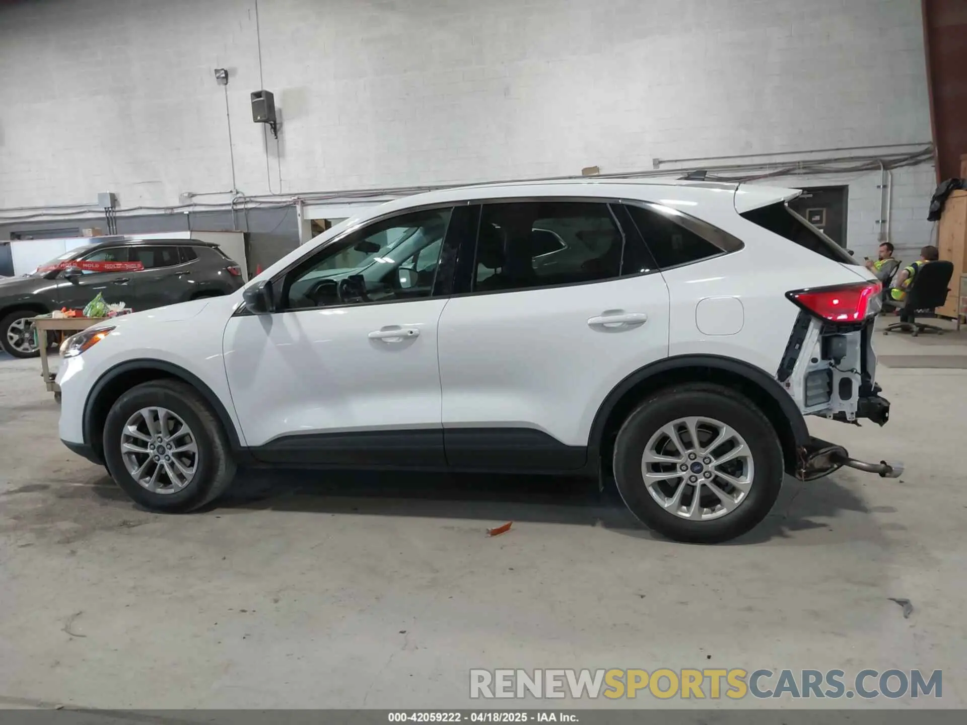 15 fotografías del automóvil dañado 1FMCU9G65NUB12899 FORD ESCAPE 2022